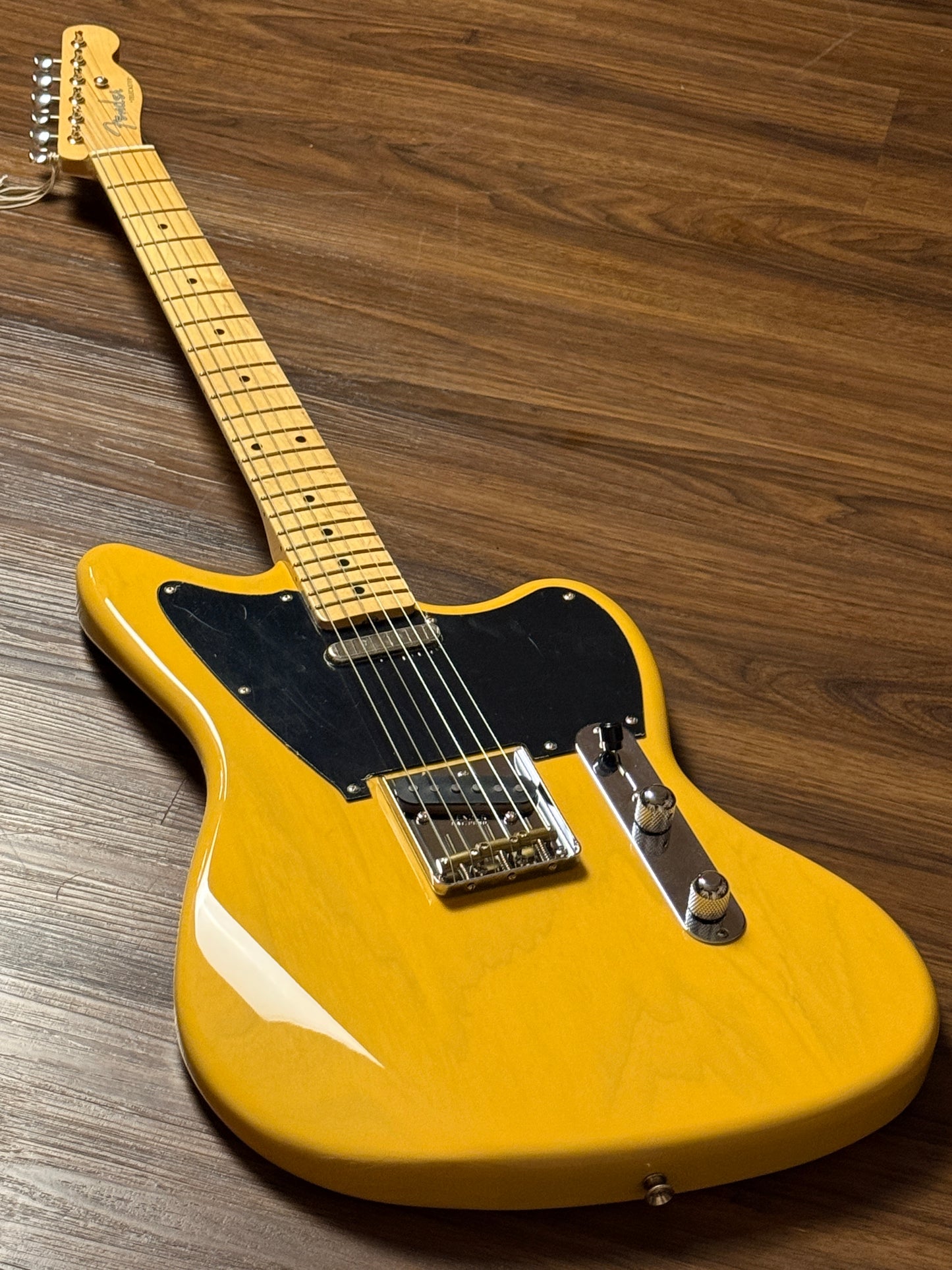 Fender Japan Offset Telecaster with Maple FB in Butterscotch Blonde JD21008160
