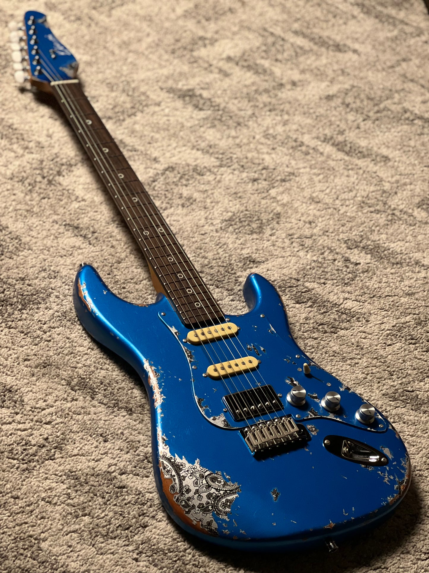 Dhatarattha Performance DST HSS in Blue over Black Paisley with RW FB and Nitrocellulose Lacquer Relic Level 2