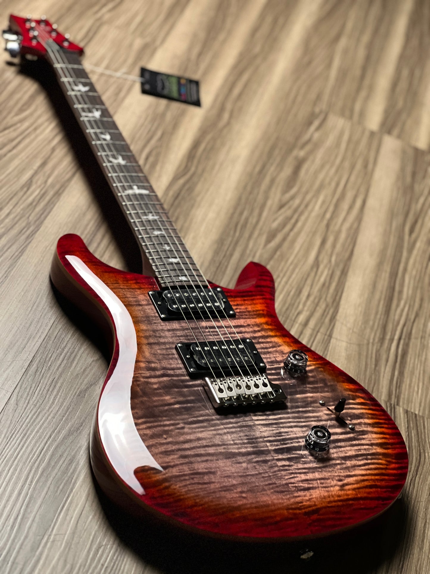 PRS SE Custom 24 Flame in Charcoal Cherry Burst