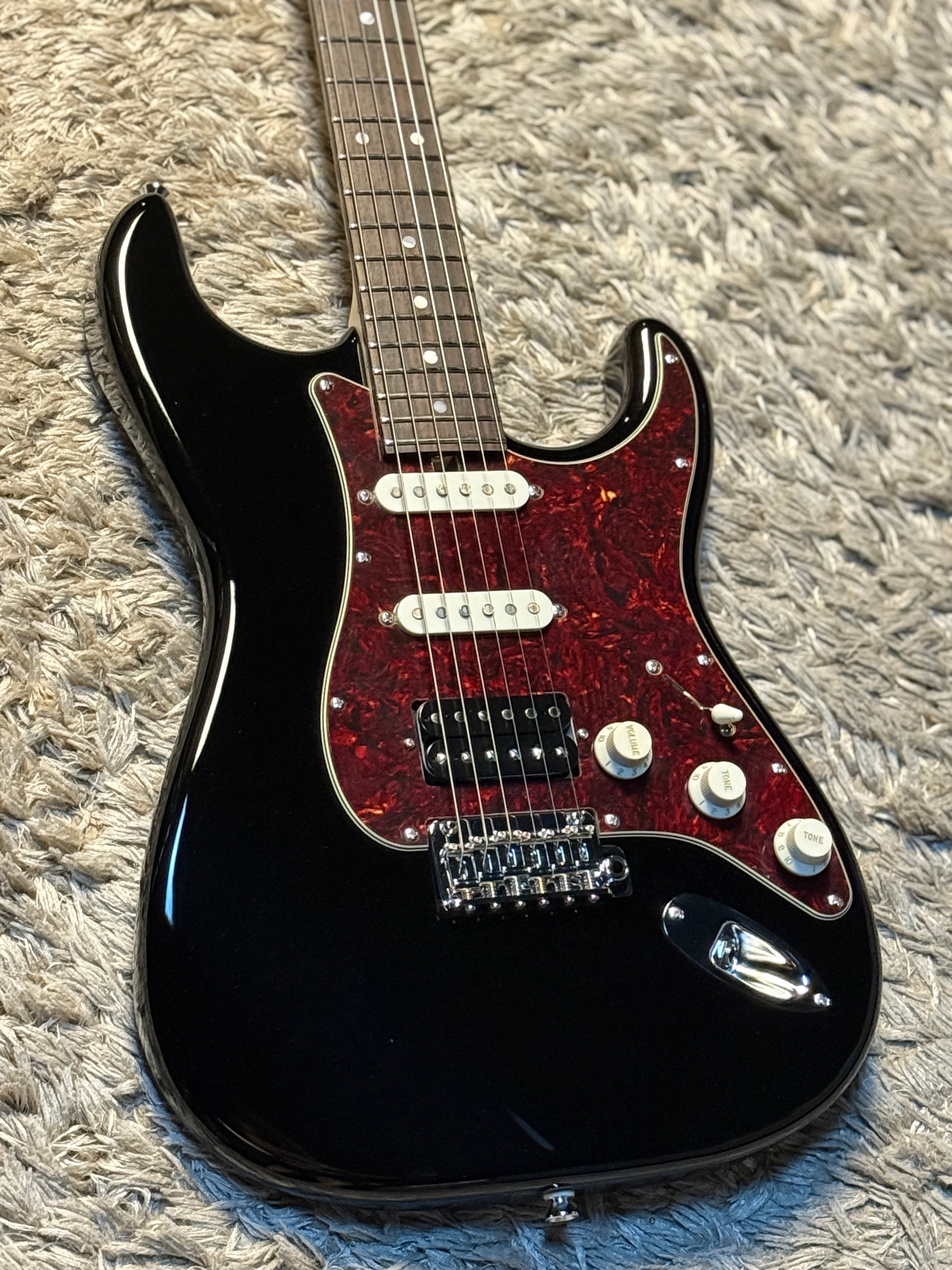 Saito S-622CS SSH Heritage with Rosewood in Black with Tortoise PG