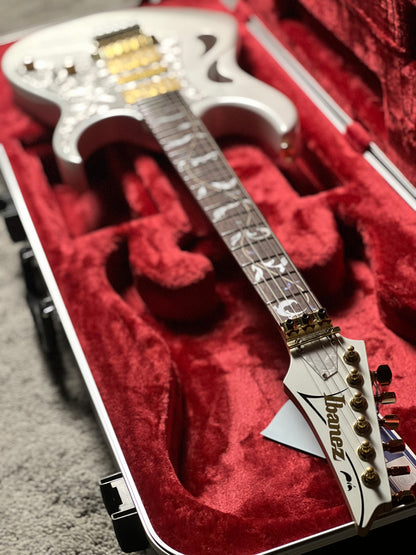Ibanez Steve Vai Signature PIA Guitar in Stallion White F2515779
