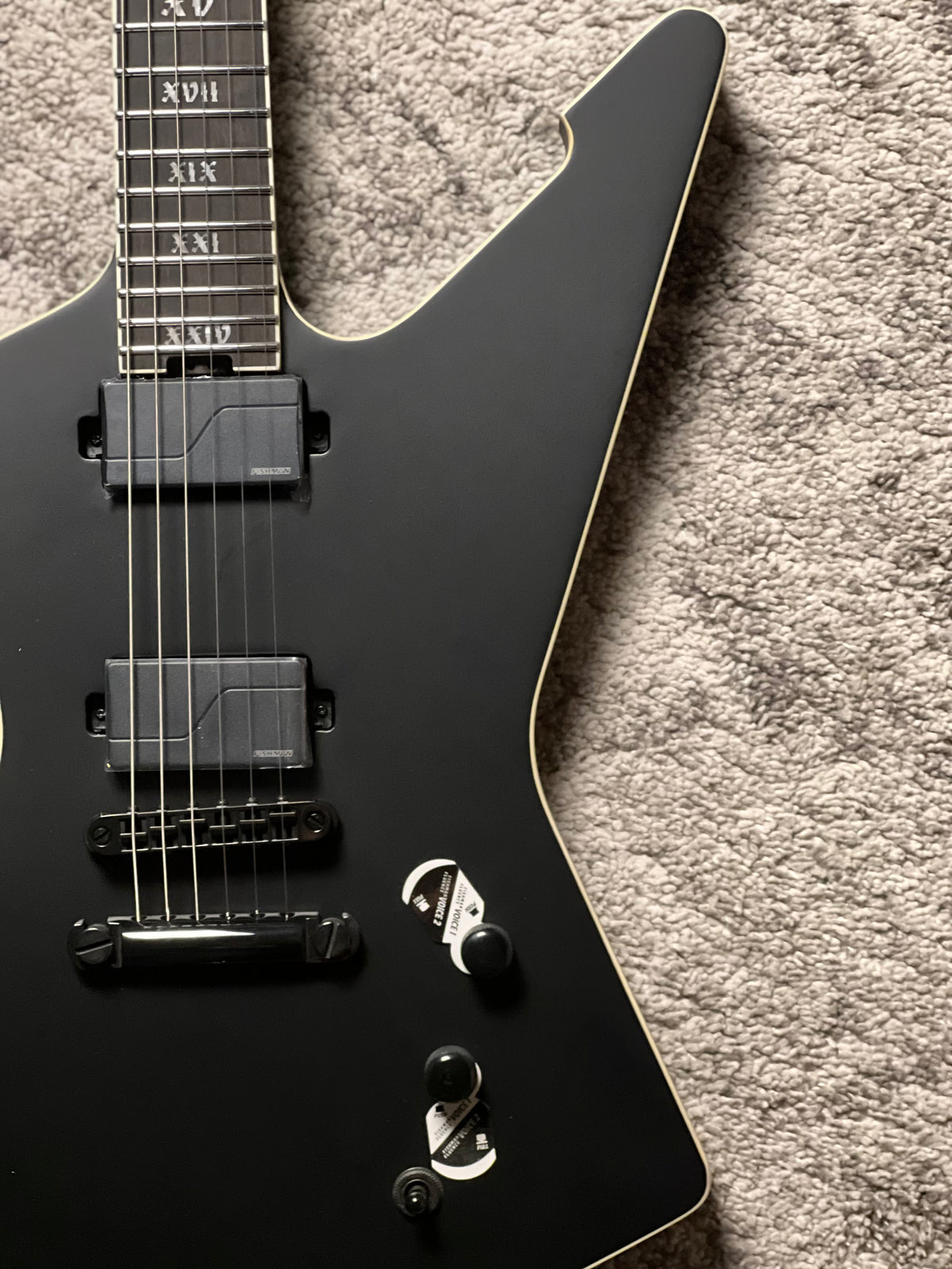 Schecter E-1 SLS Evil Twin in Satin Black