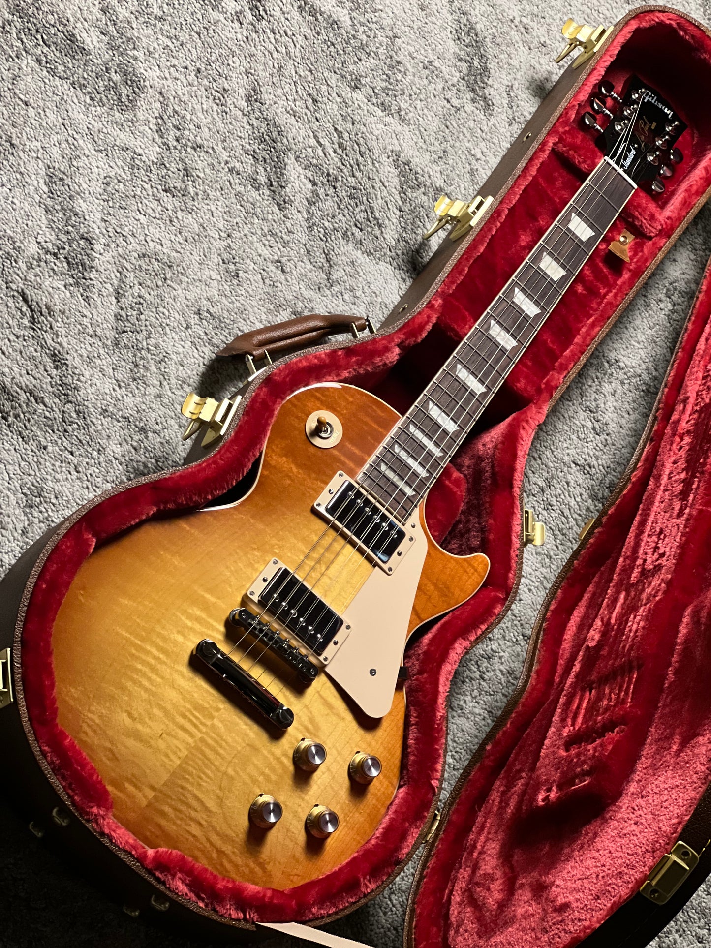 Gibson Les Paul Standard 60s in Unburst w/case 207960193