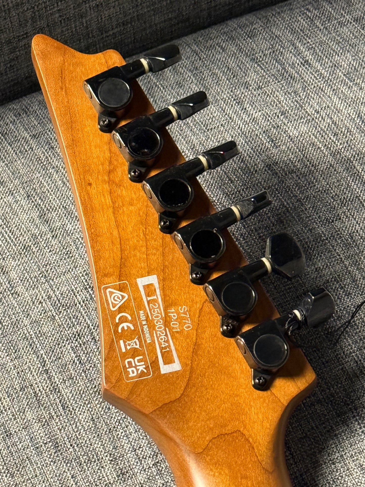 Ibanez S770-CZM in Cosmic Blue Frozen Matte 250302641 (USED)