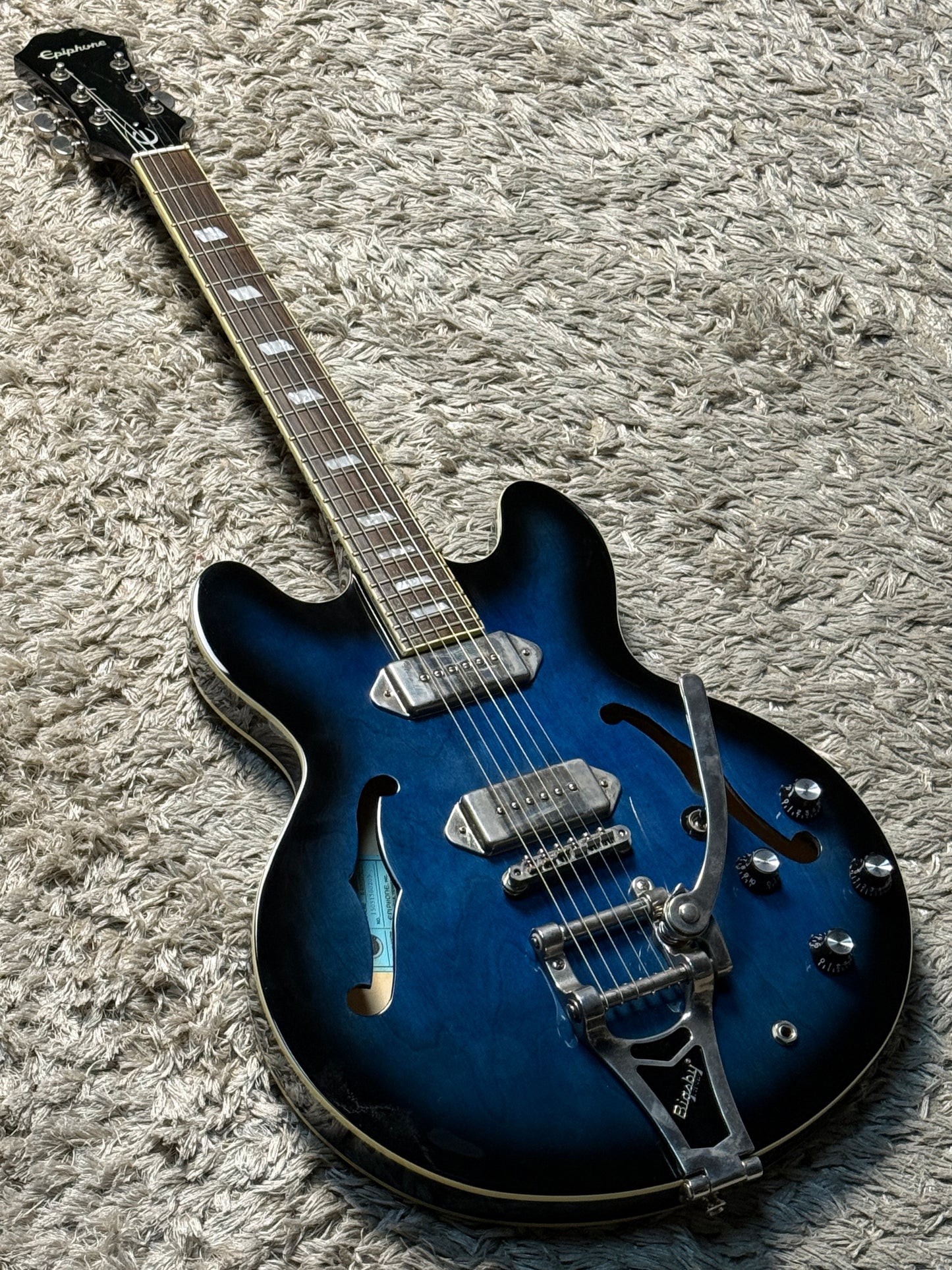 Epiphone Limited Edition Gary Clark Jr. "Blak & Blu" Casino in Blak & Blue with Bigsby 15051500205 (USED)