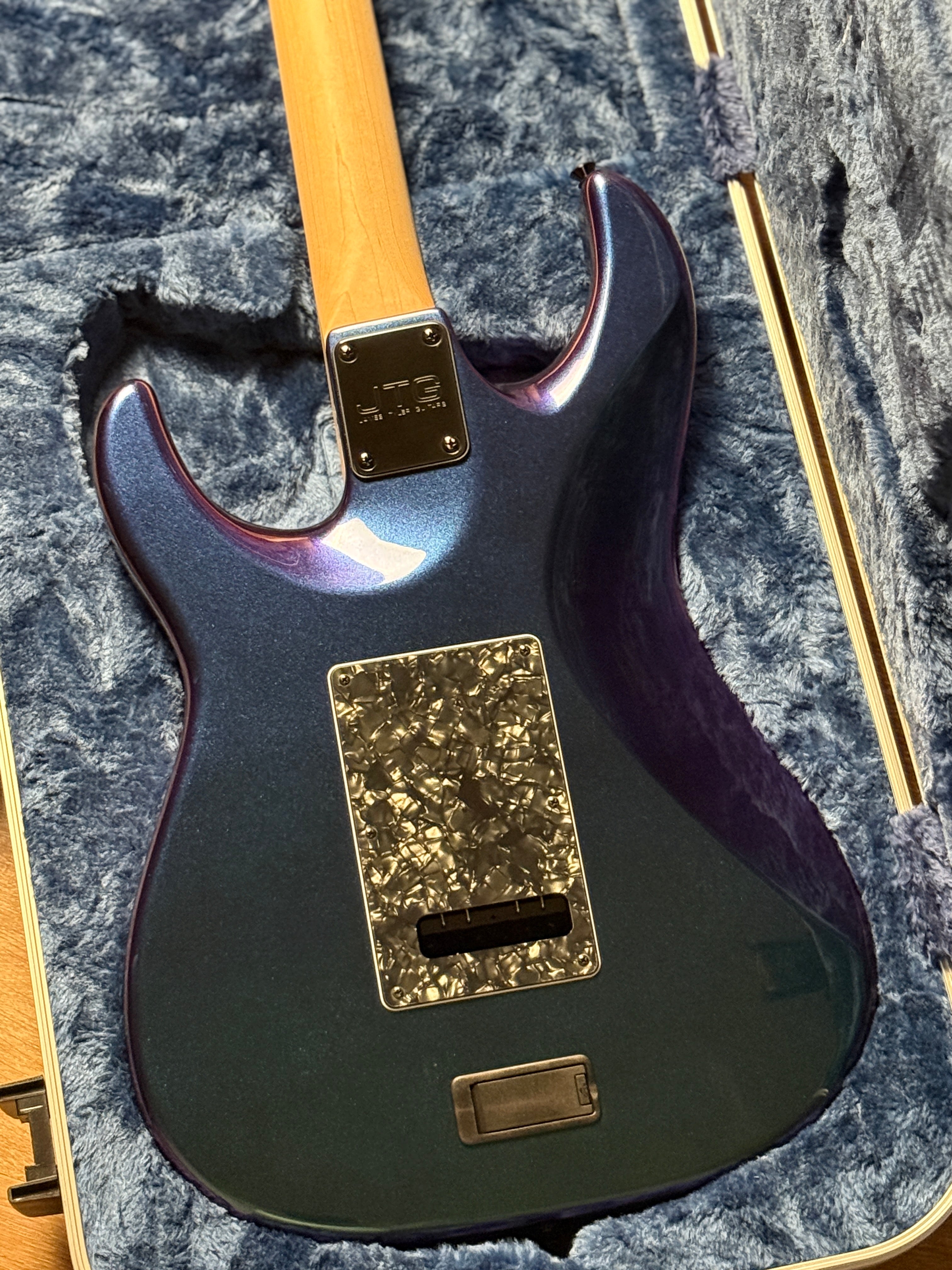 James Tyler JTG MK-1 in Chameleon – nafiriguitar.com