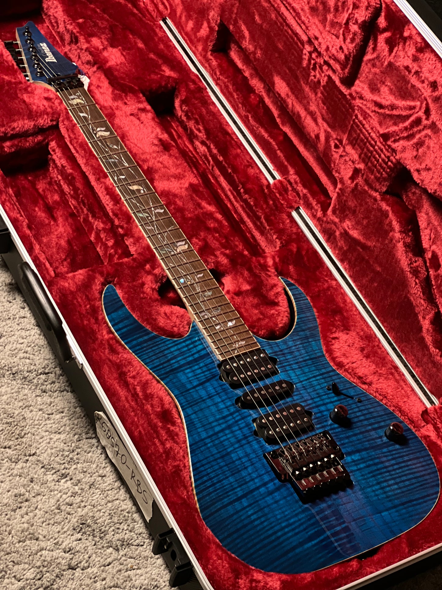 Ibanez RG8570-RBS w/Case in Royal Blue Sapphire F2429332
