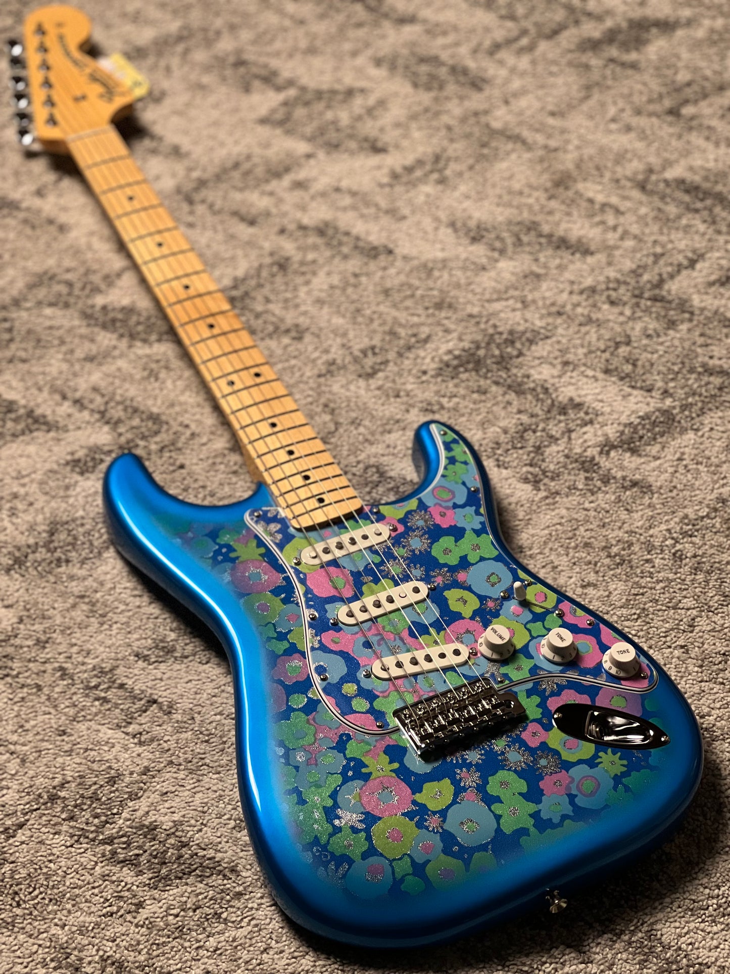 Fender MIJ Limited Stratocaster with Maple FB in Blue Flower JD25026963