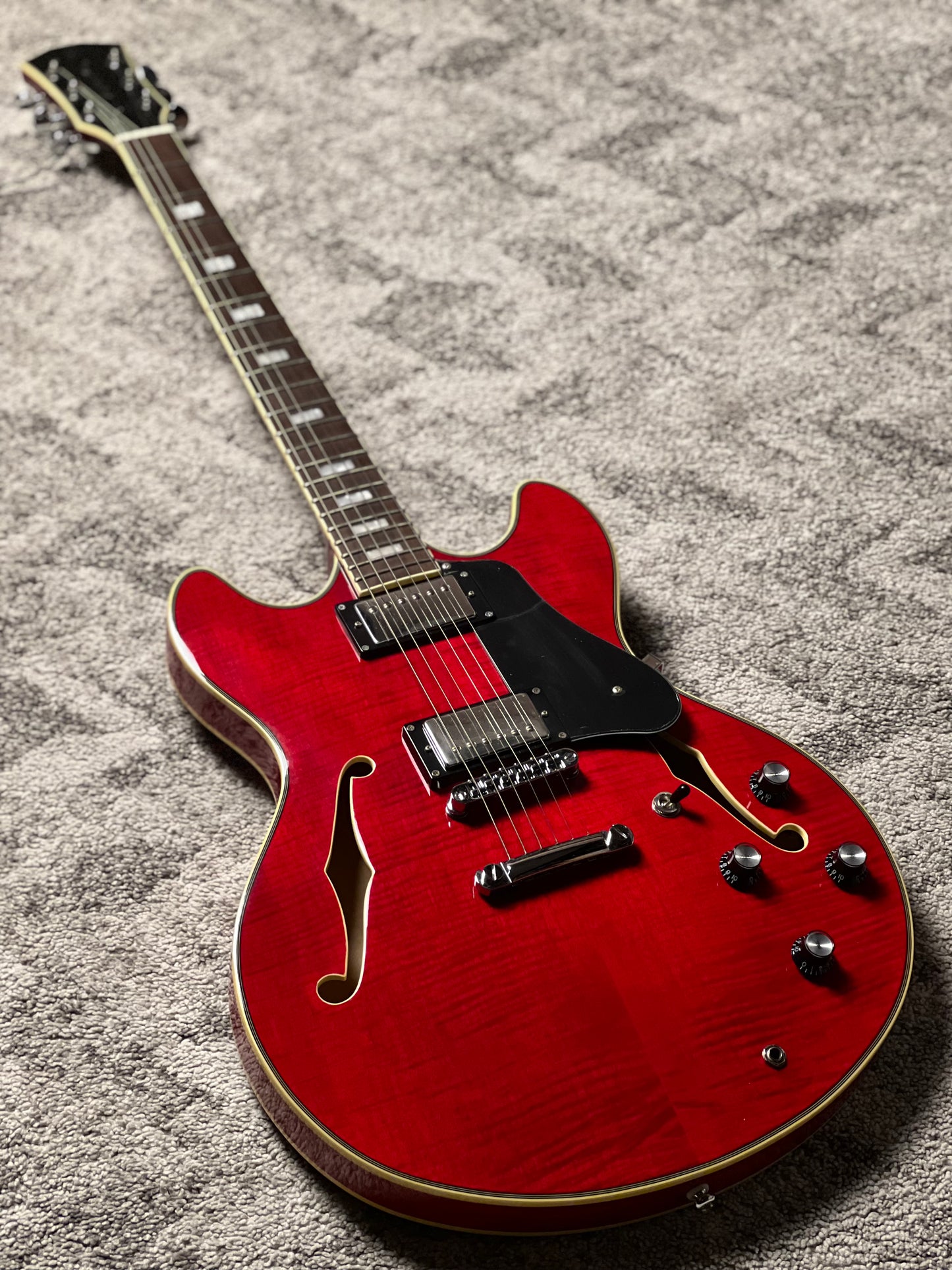 Sire Larry Carlton H7 Semi-hollow in See Through Red