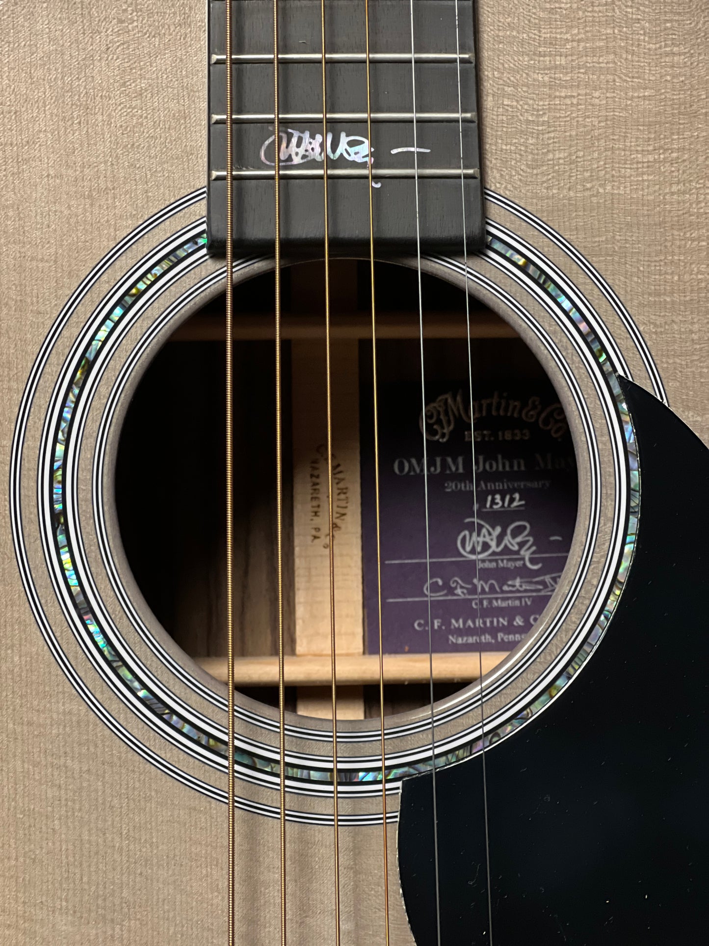 Martin OMJM John Mayer 20Th Anniversary with Platinum Gray Burst #1312