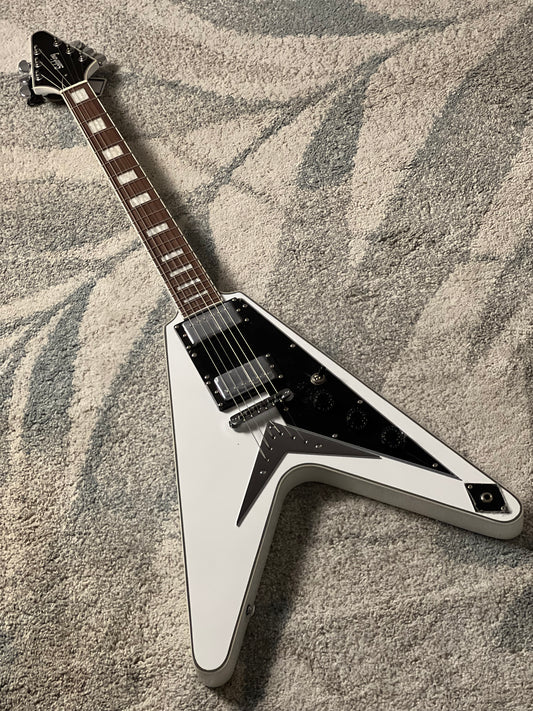 Soloking FV Custom in Alpine White JESCAR