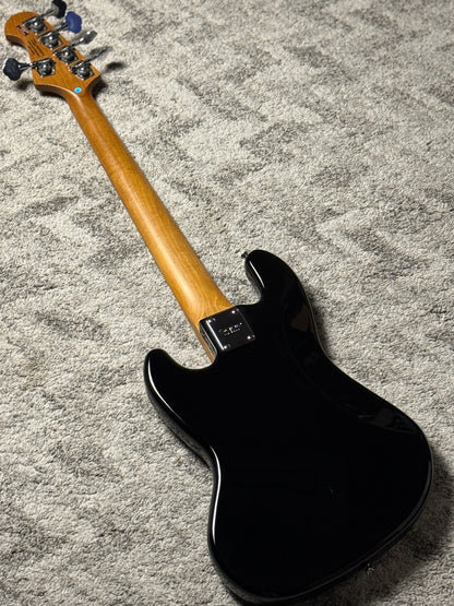 SQOE SJB650 Roasted Maple Series 5 String Bass in Black (B STOCK)