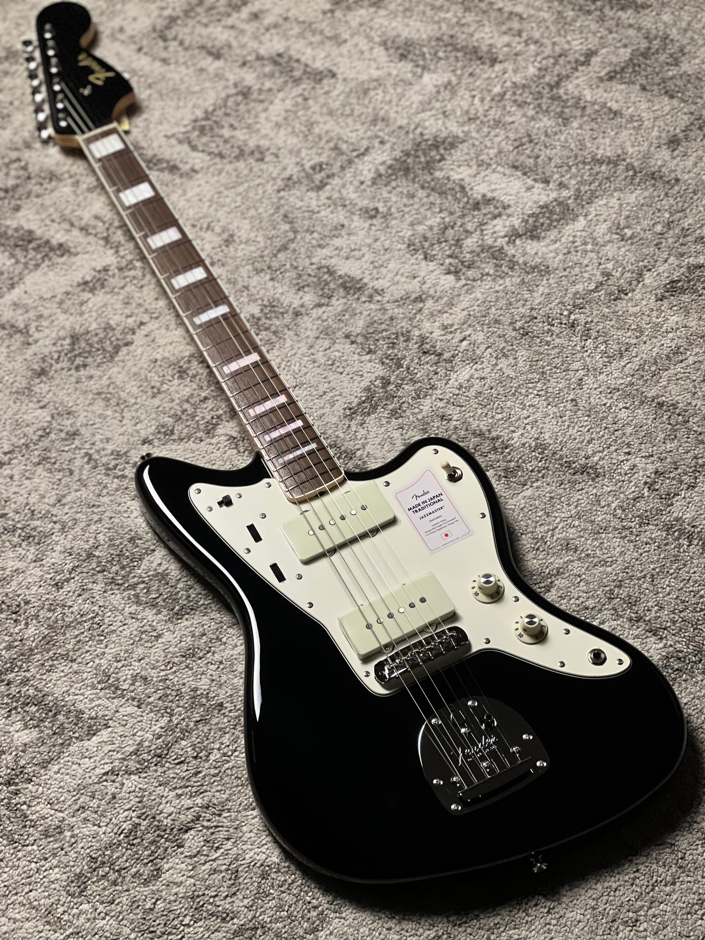 Fender Japan Traditional Late 60s Jazzmaster with RW FB in Black JD26002545