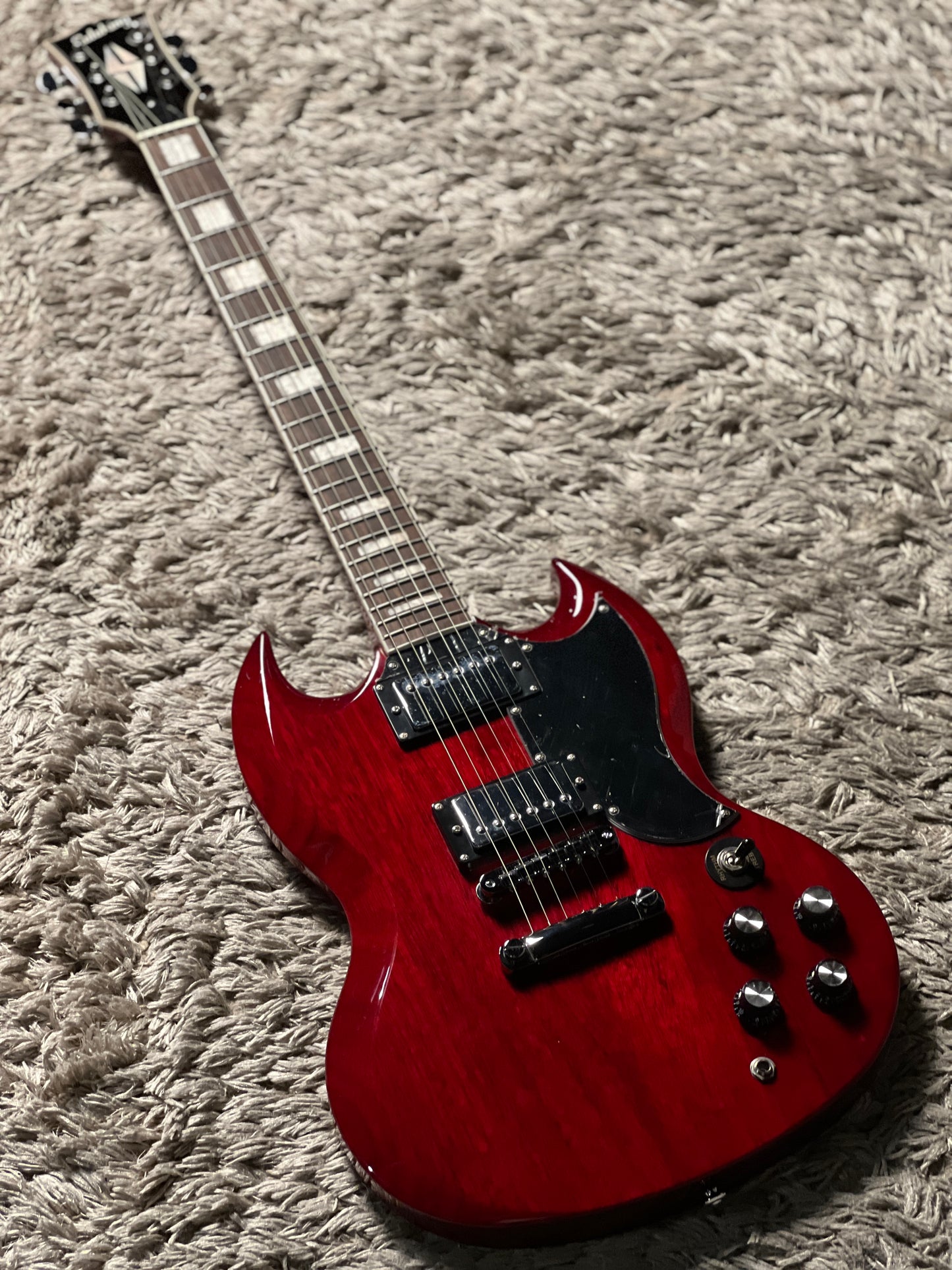 Soloking SG61 in Transparent Red Cherry