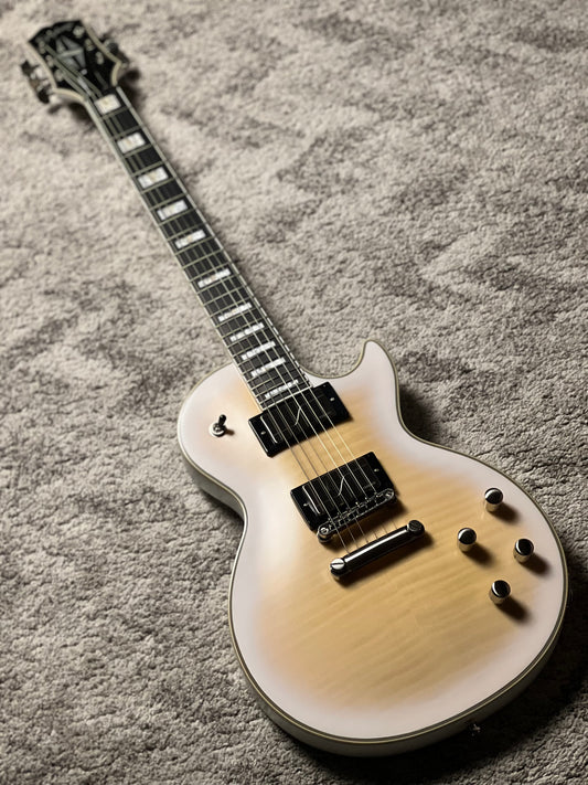 Epiphone Les Paul Prophecy Inspired by Gibson in Aged White Tiger