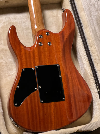 SQOE SEIB998 HSH CS in Volcanic Red