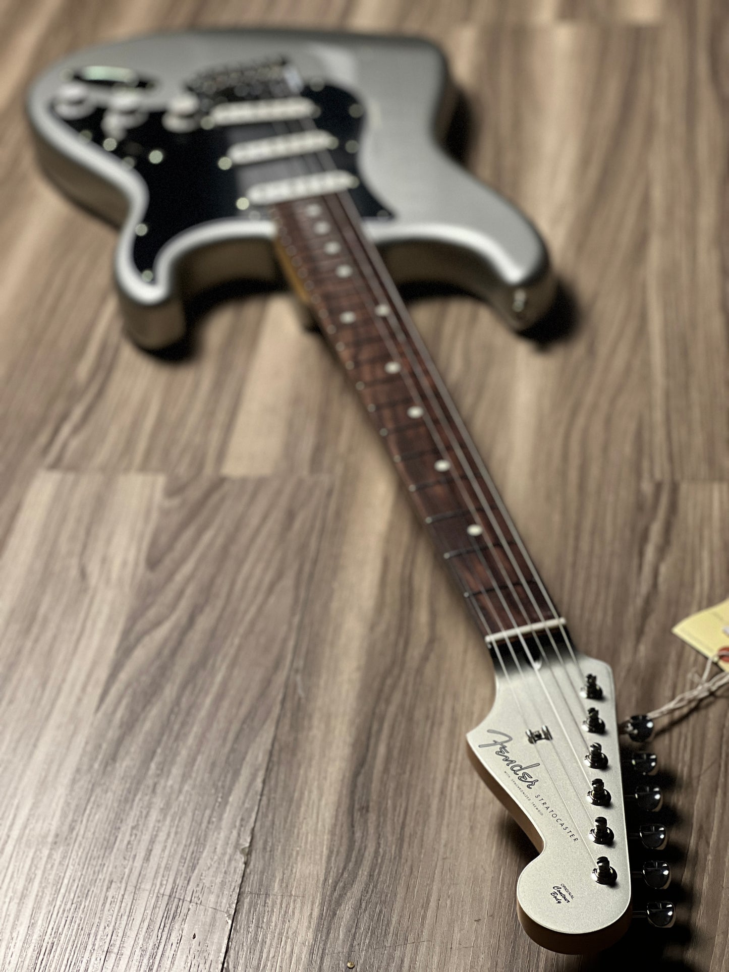 Fender FSR Collection Hybrid II Stratocaster with RW FB in Inca Silver JD24028350