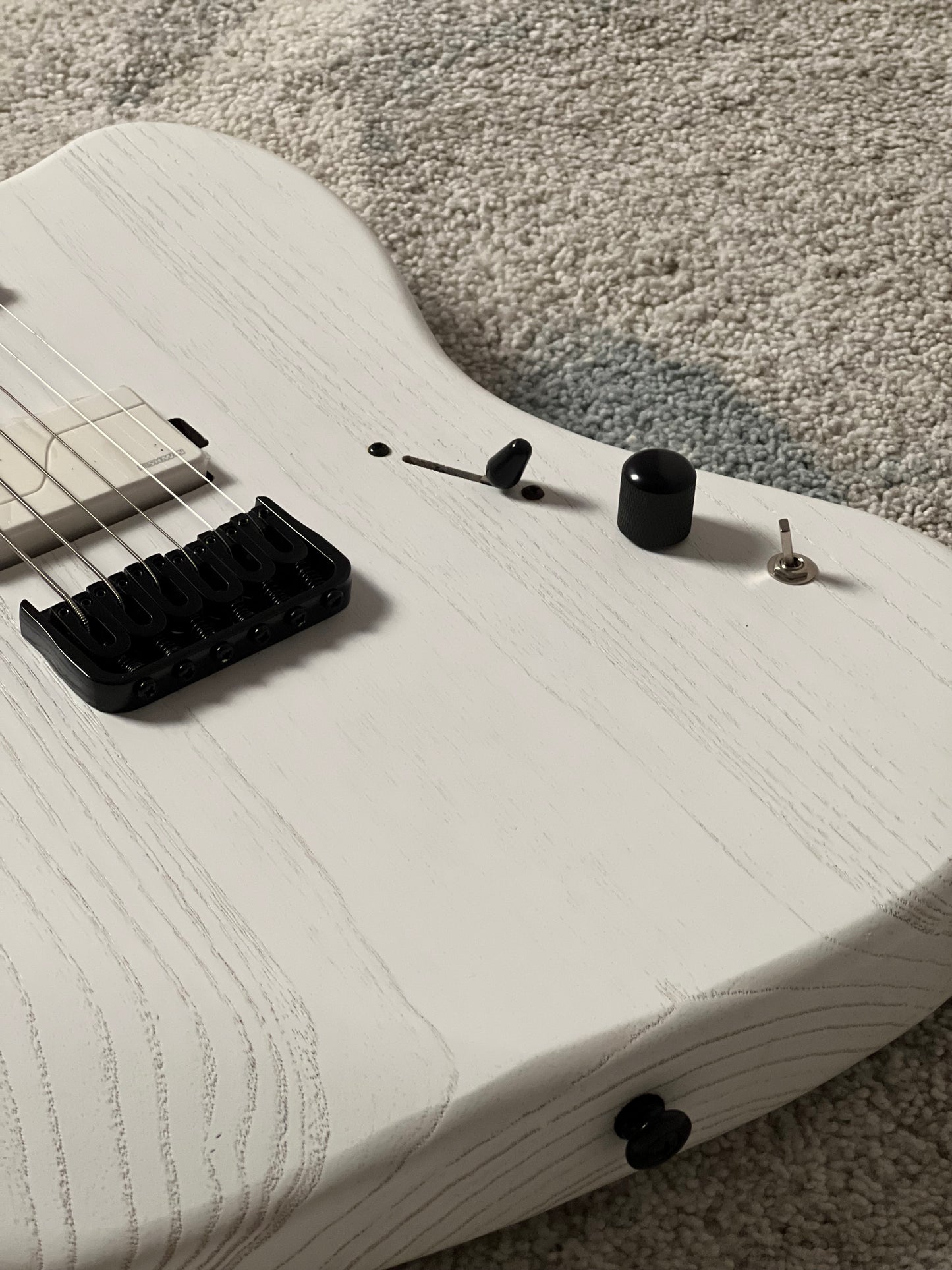 Soloking MJM-1 Custom Baritone HH with Fishman Fluence and Wenge Neck in Open Pore White