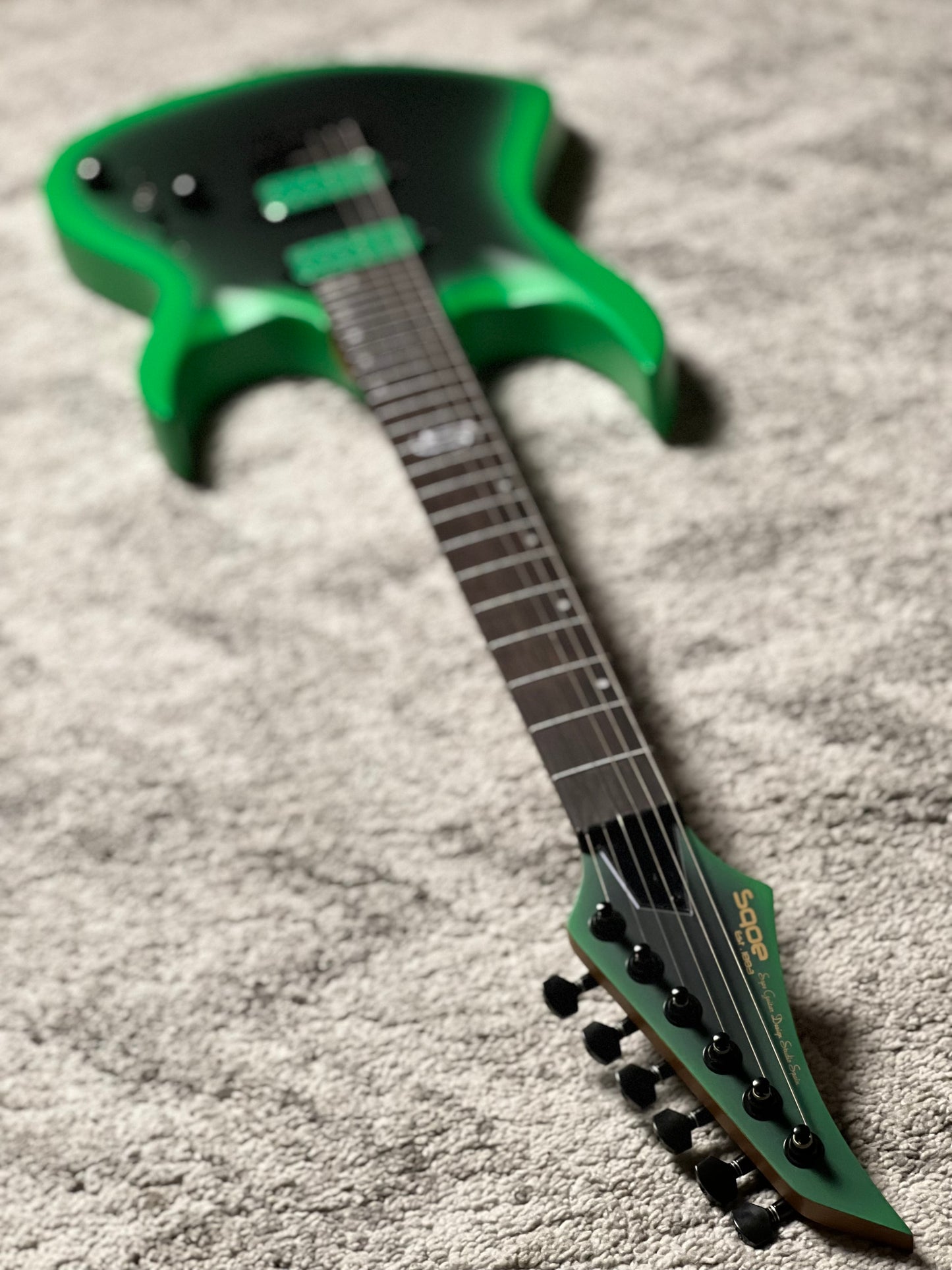 SQOE SEIB6S RGS in Satin Neon Green