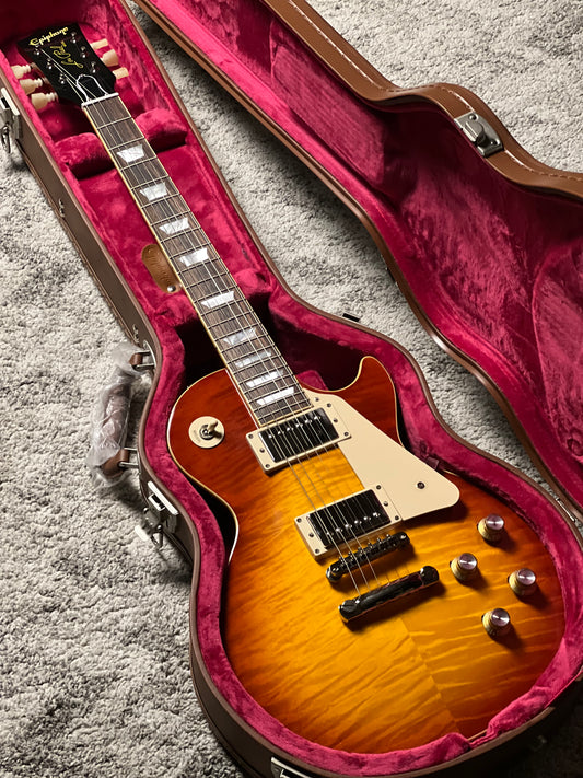 Epiphone 1960 Les Paul Standard Reissue in Washed Cherry Burst w/Case 25011520041