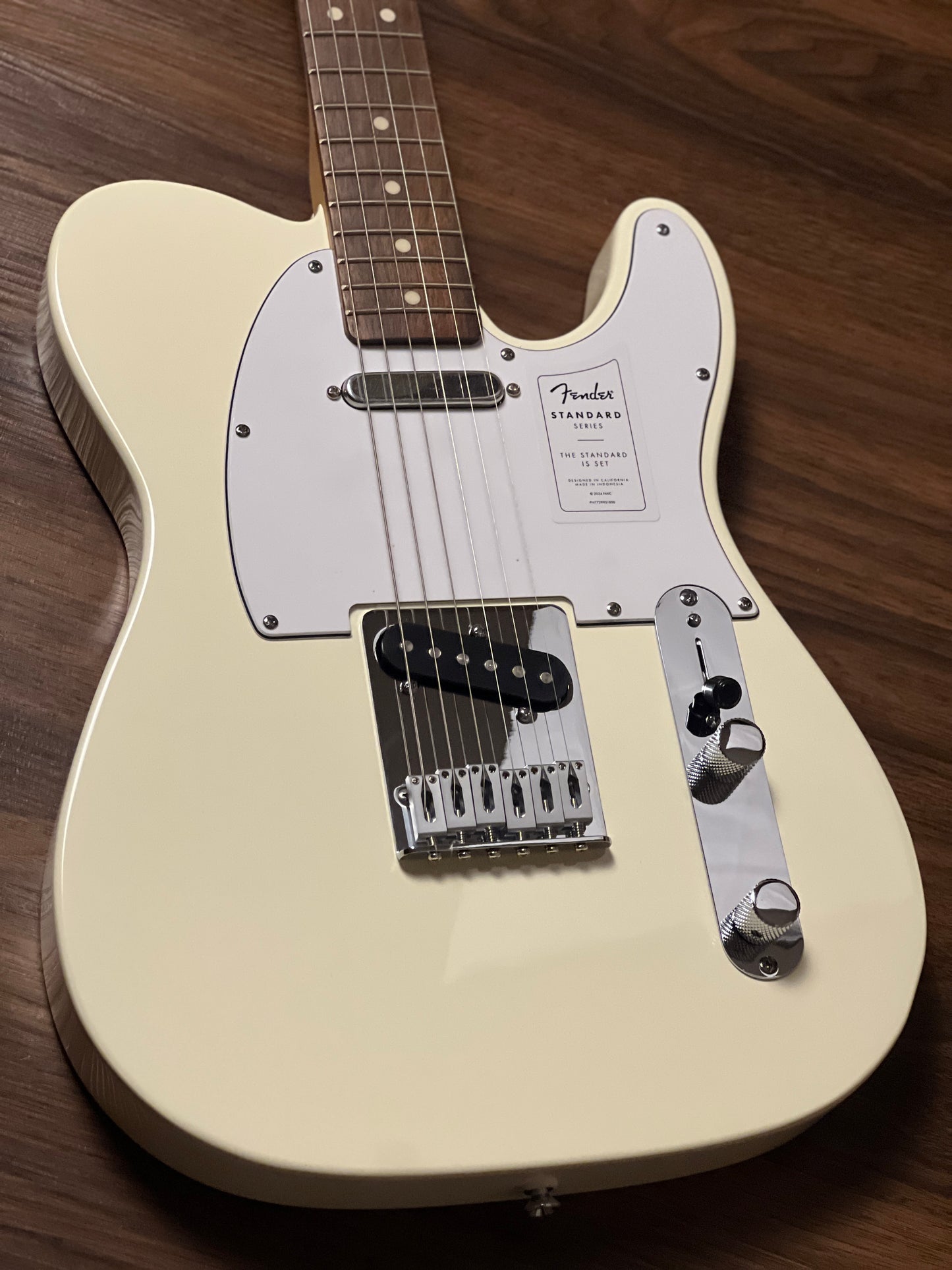 Fender Standard Telecaster with Laurel FB in Olympic White