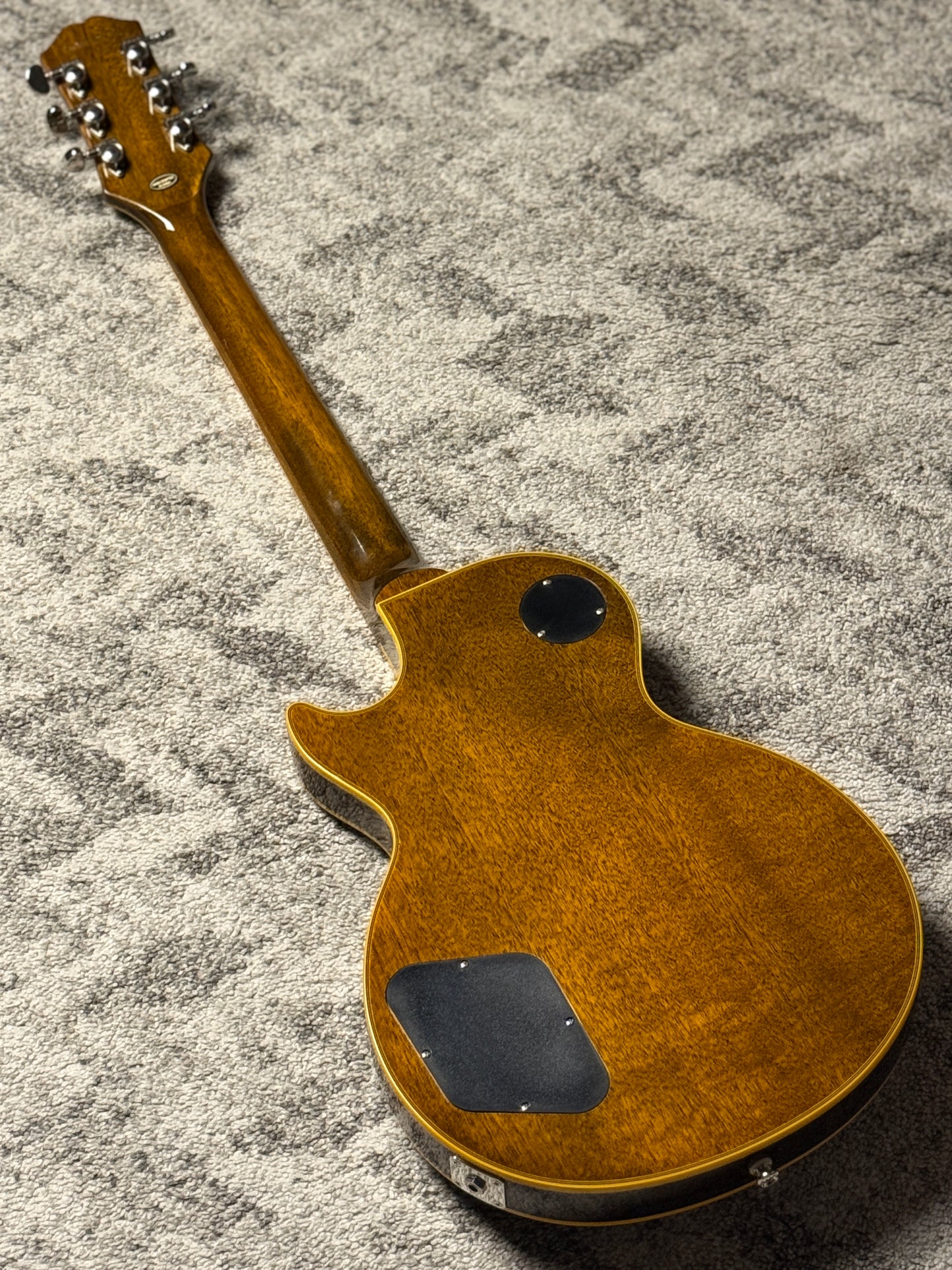 Epiphone Les Paul Custom Widow in Yellow Burst