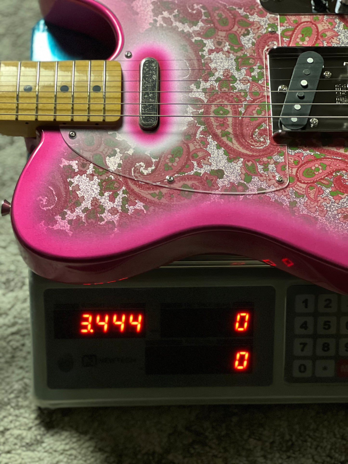 Fender MIJ Limited Telecaster with Maple FB in Pink Paisley JD26002712