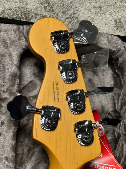 Fender American Ultra Jazz Bass V สี Ultraburst พร้อมฟิงเกอร์บอร์ดไม้ Rosewood 