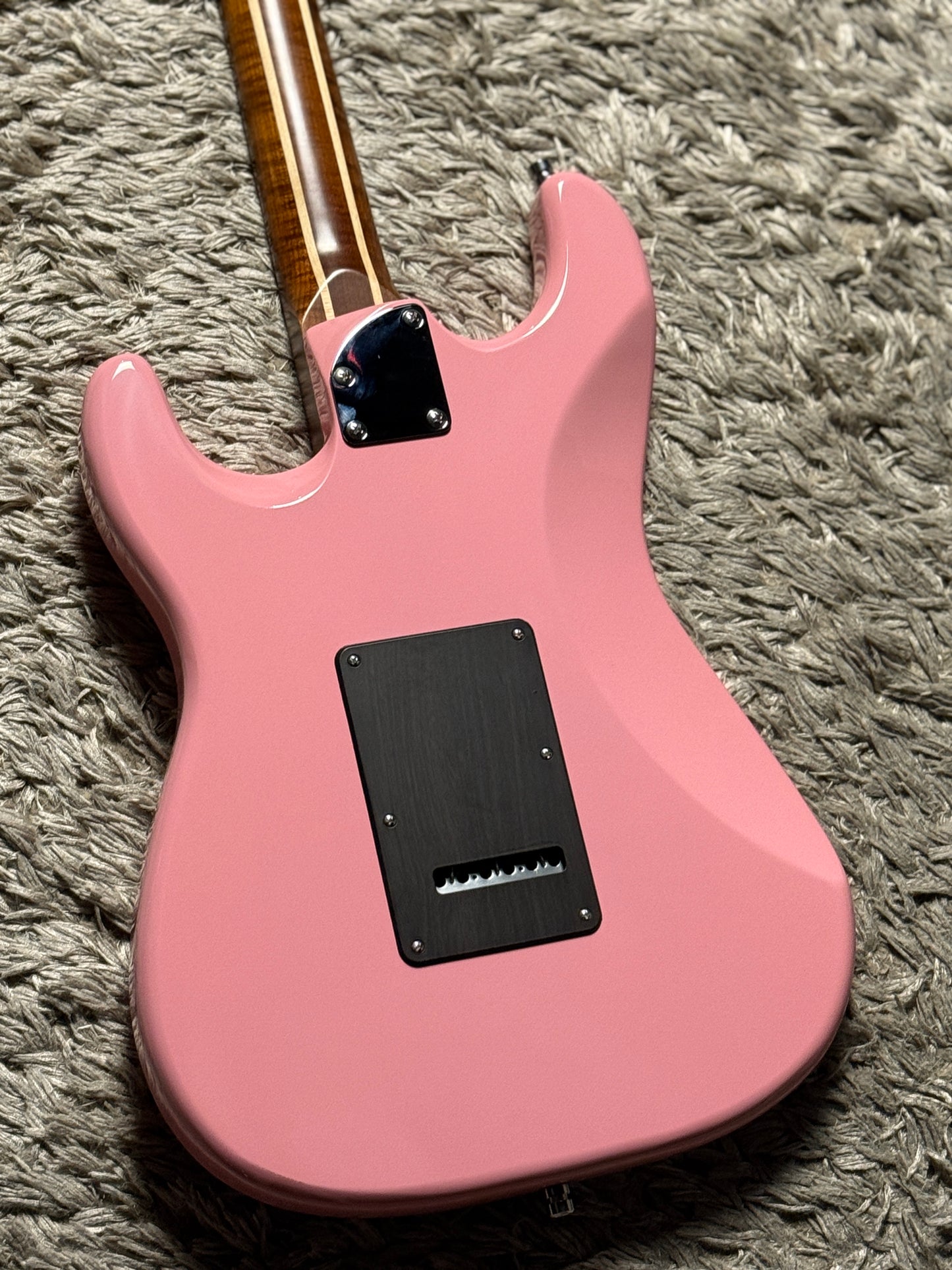 Dhatarattha Custom DST HSS in Shell Pink with Rosewood FB and "Pacific Ocean" Inlay