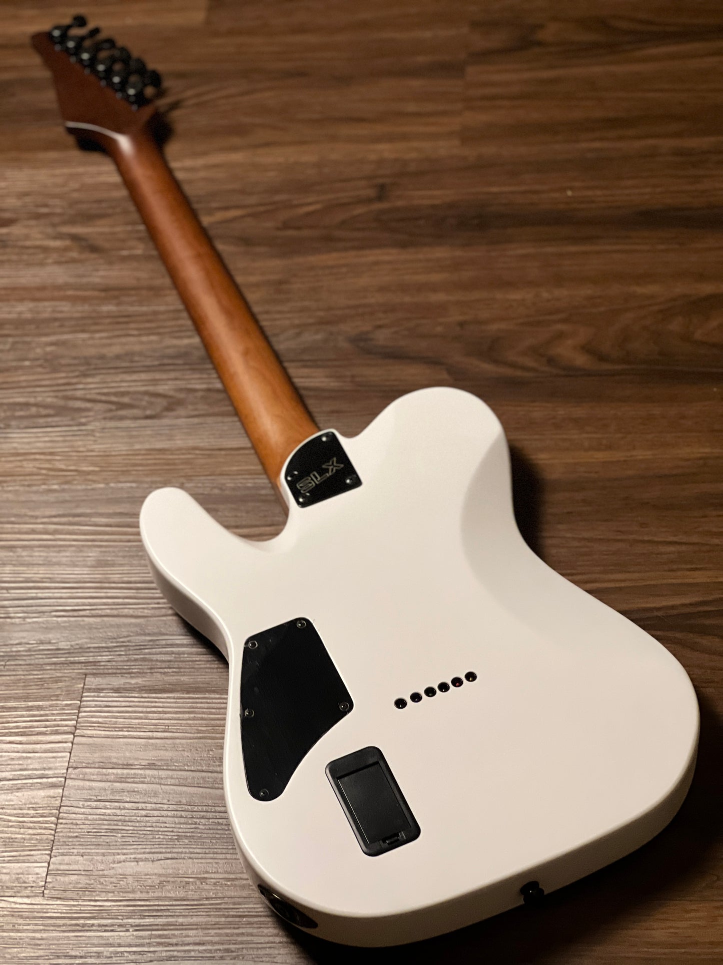 SLX Raven Modern Pro 24 HH Active with Rosewood FB in Satin White