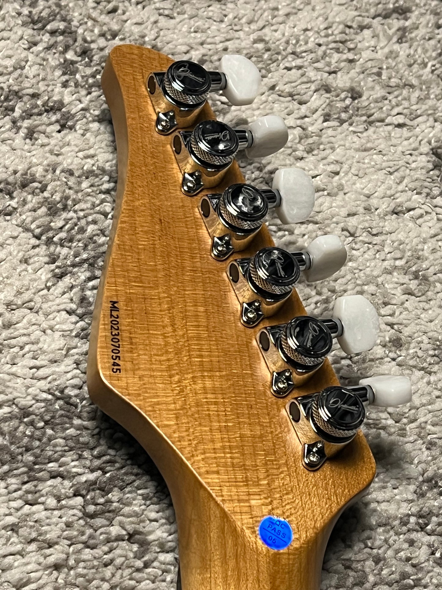 Dhatarattha Custom DST Artist Hand Paint "Blue Sparkle Camo"