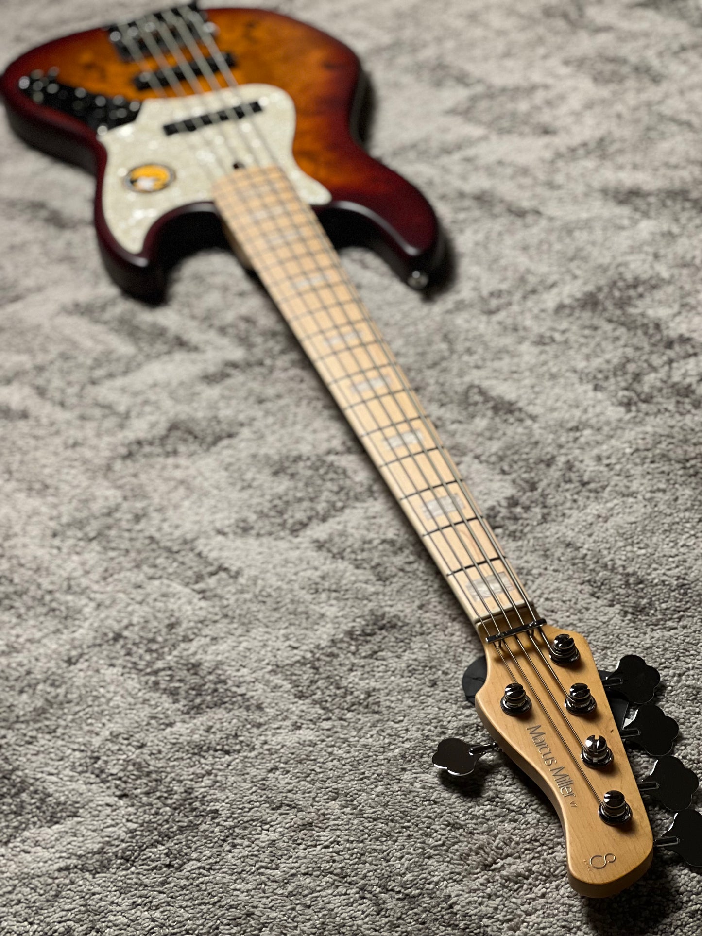Sire Marcus Miller V7 Swamp Ash Reissue 5-string in Tobacco Sunburst