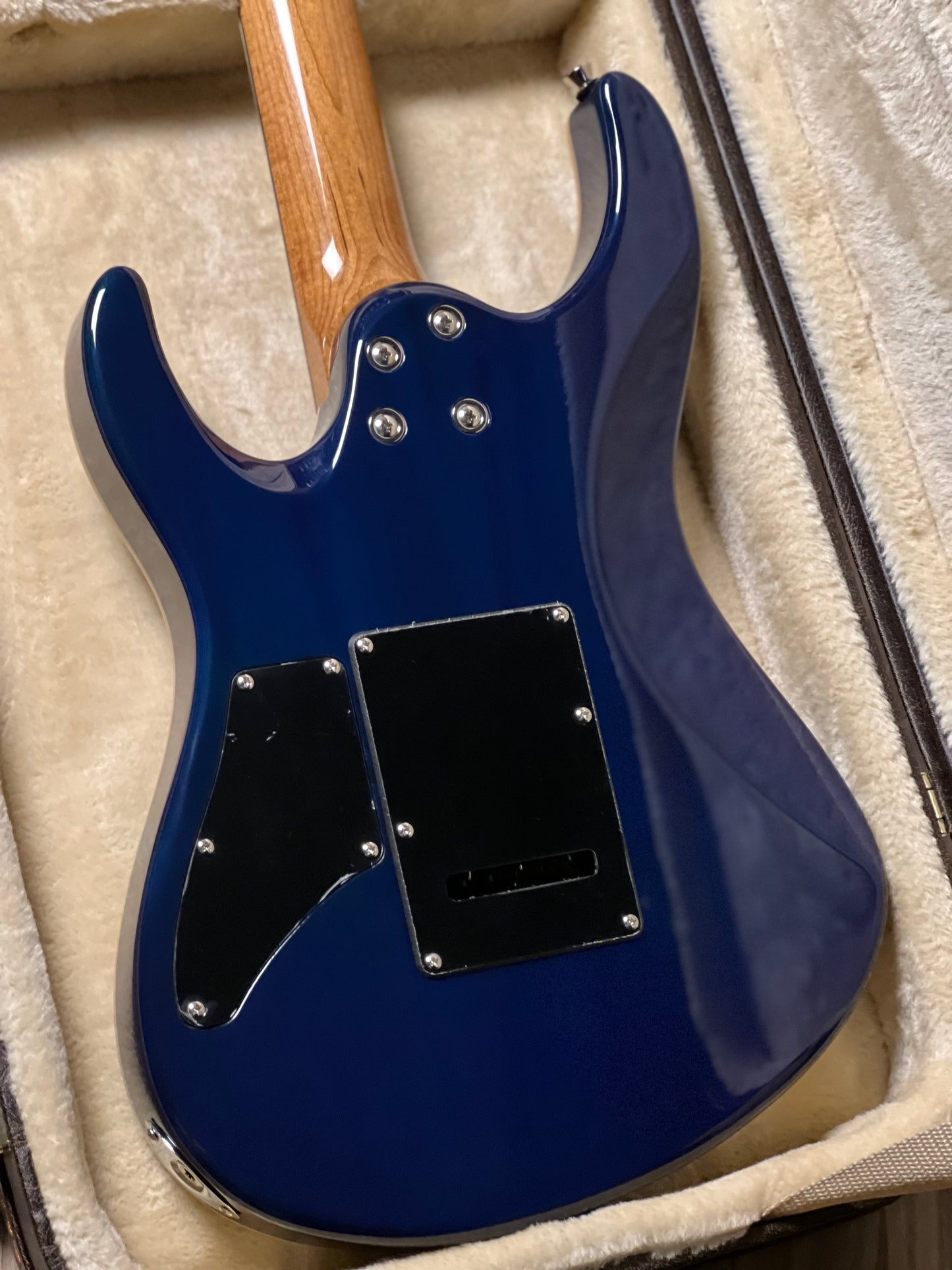 SQOE SEIB998 HSH SBL in Ice Blue