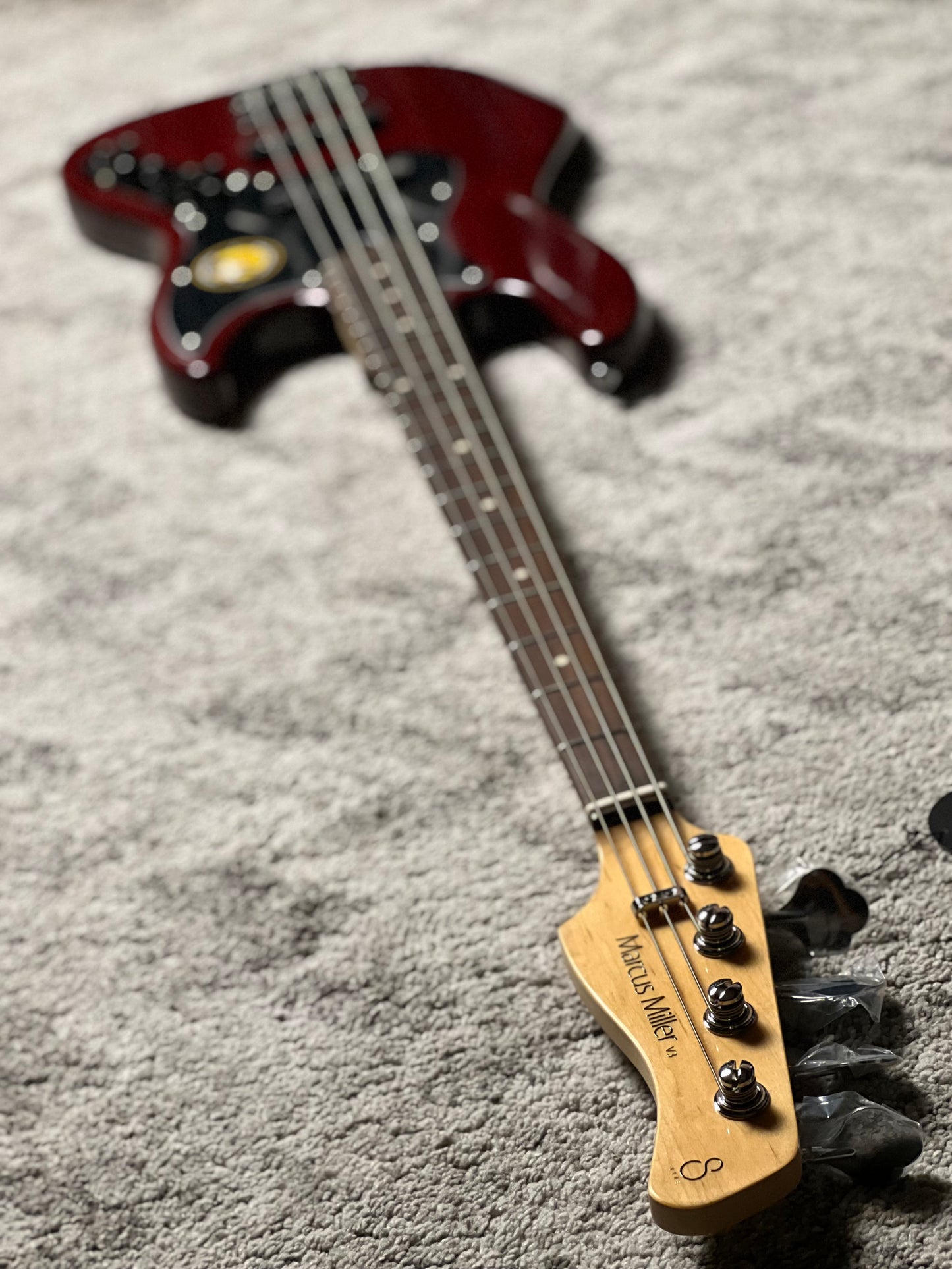 Sire Marcus Miller V3 4 String 2nd Generation in Mahogany