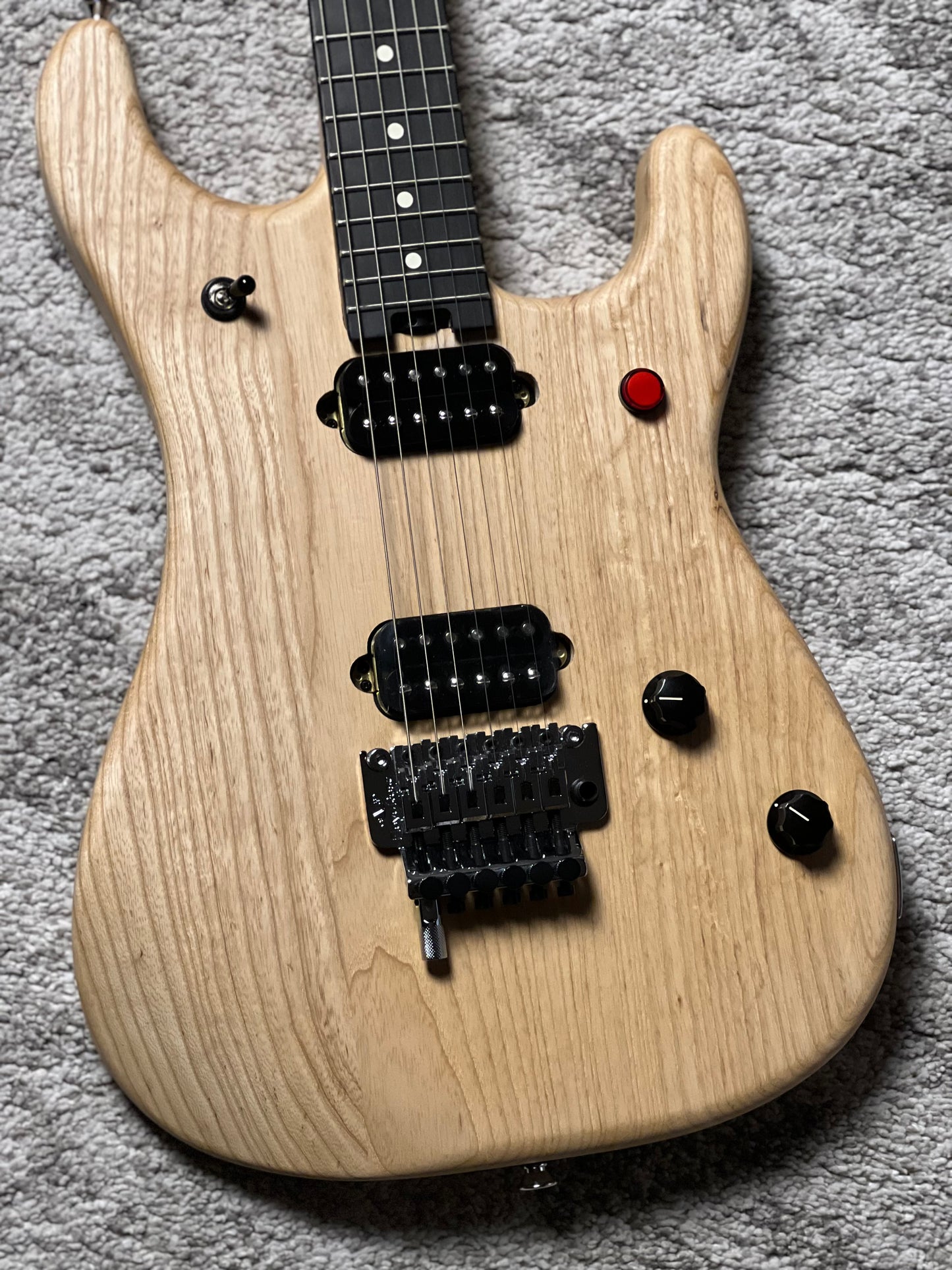 EVH 5150 Series Deluxe Ash with Ebony FB in Natural EVH2200772