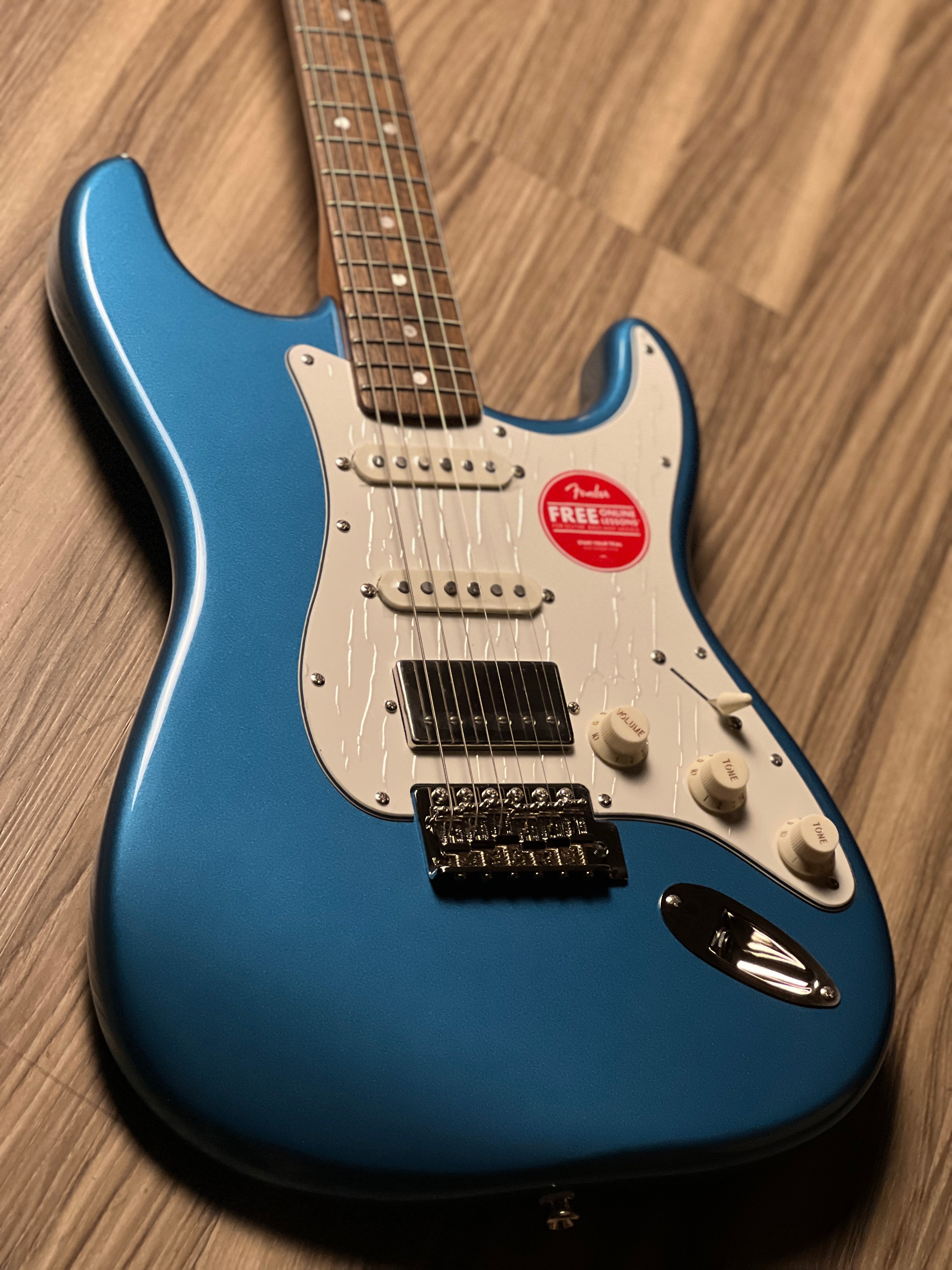 Squier Limited Ed Classic Vibe 60s Stratocaster HSS with Laurel FB