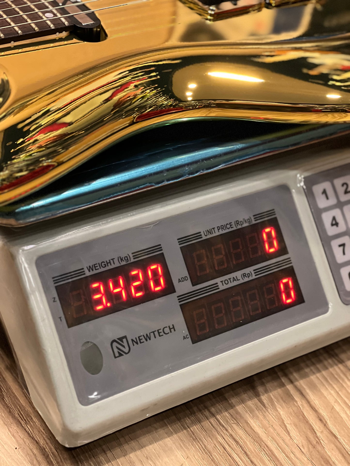 Ibanez JS1GD Joe Satriani Signature in Gold Boy with Case Limited Edition F2525174