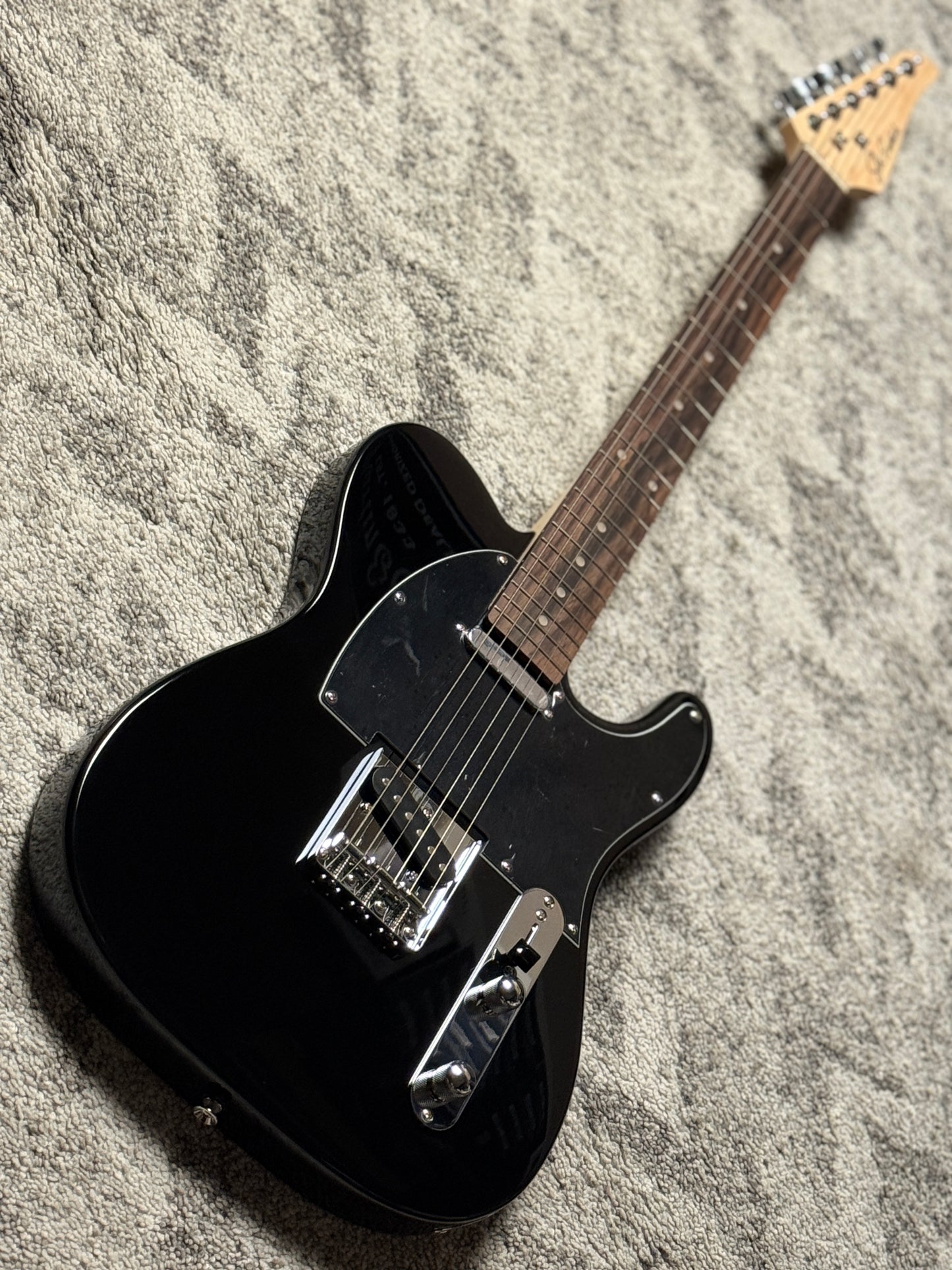 SLX Raven Classic Essentials 22 with Rosewood FB in in Black