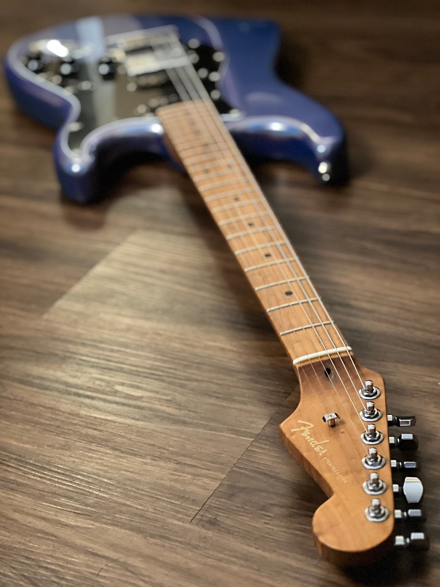 Fender 70th Anniversary Ultra Stratocaster with Maple FB in Amethyst