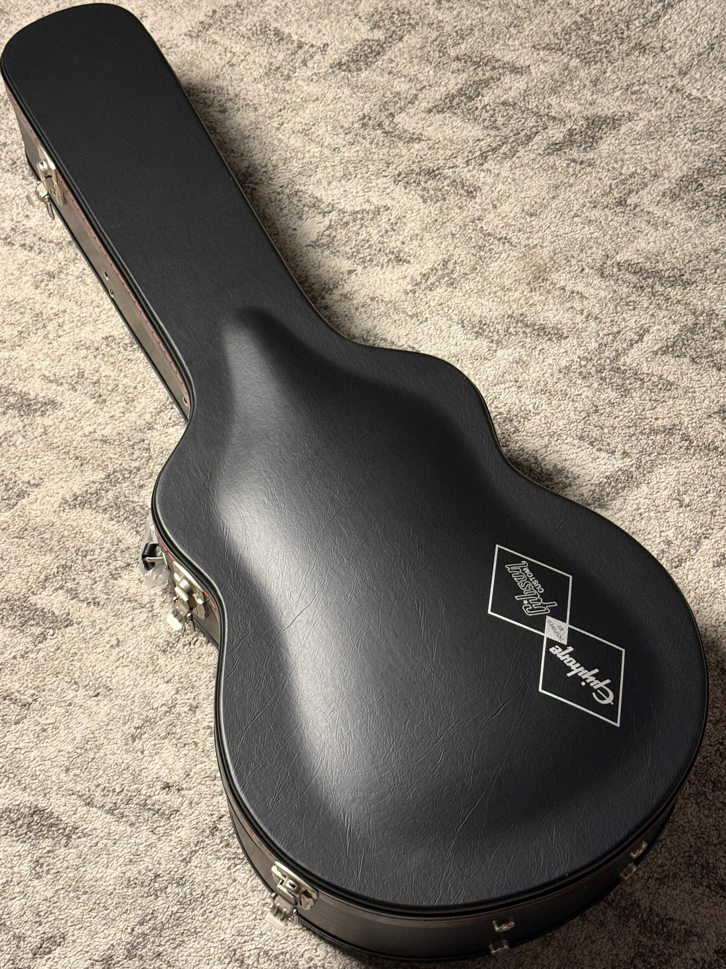 Epiphone J-180 LS Acoustic-electric with Hardshell Case in Ebony (Inspired by Gibson Custom)