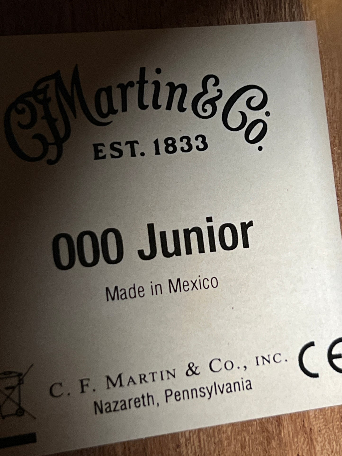 Martin 000CJR-E Acoustic-electric Guitar in Natural