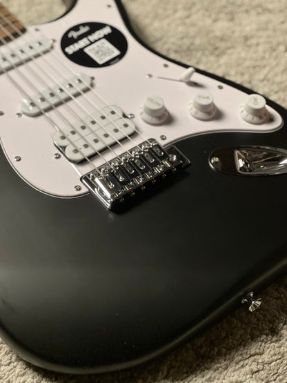 Squier Debut Series Stratocaster HSS with Laurel FB in Black
