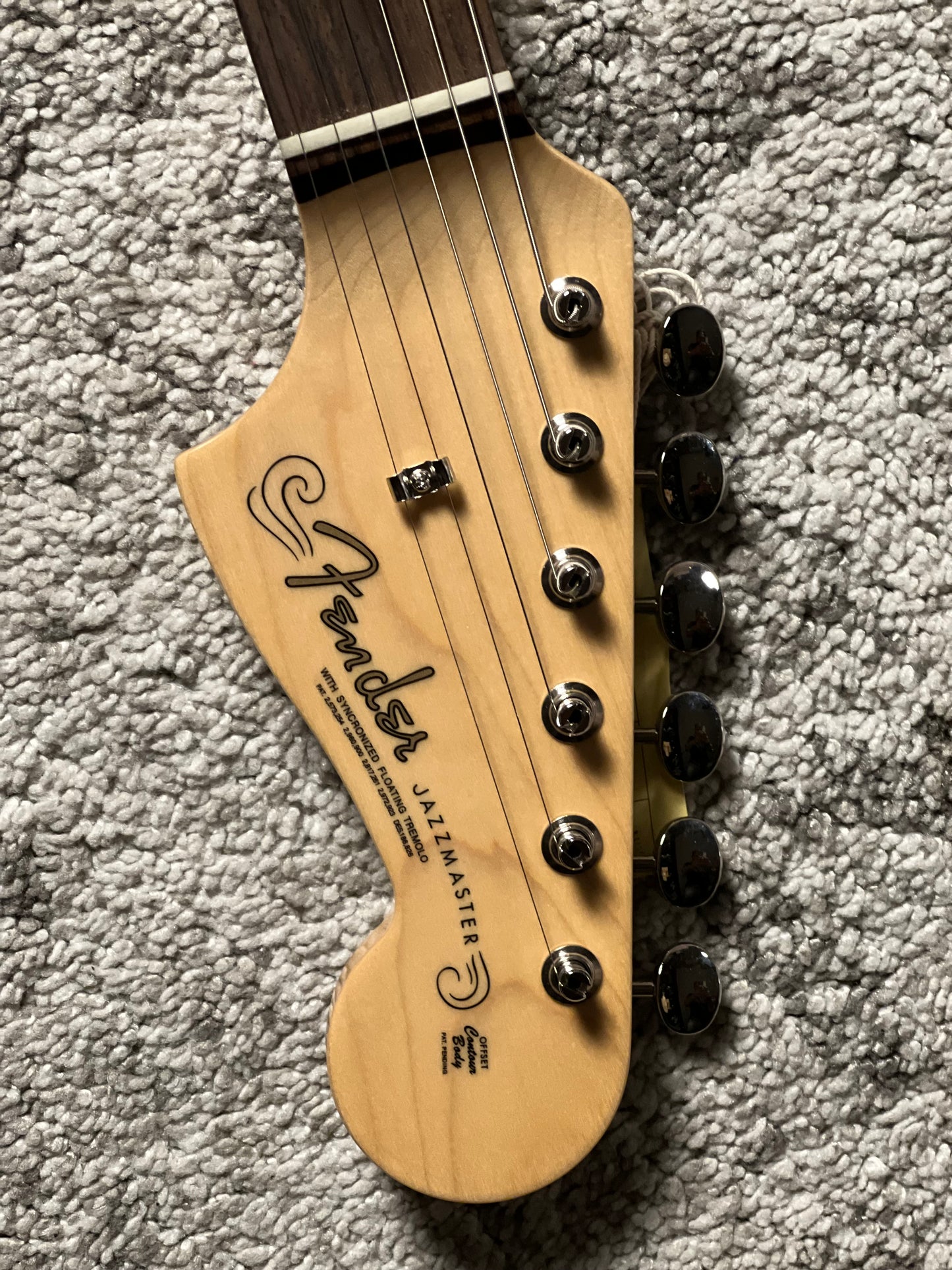 Fender Japan Traditional 60s Jazzmaster with RW FB in Olympic White JD26001565