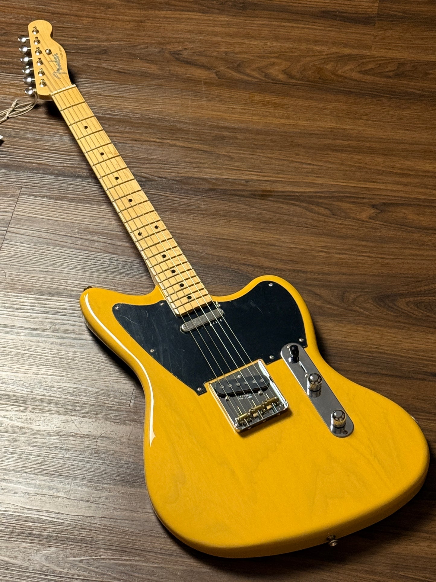 Fender Japan Offset Telecaster with Maple FB in Butterscotch Blonde JD21008160