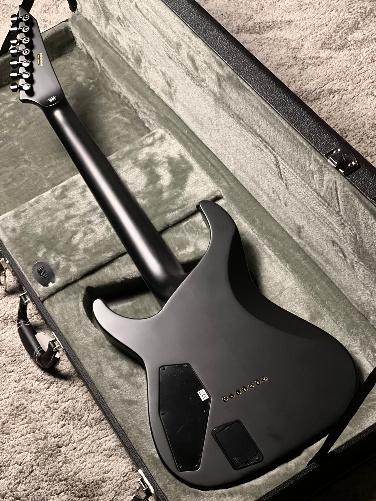 ESP E-II Horizon NT-7B Hipshot in Black satin ES0270263