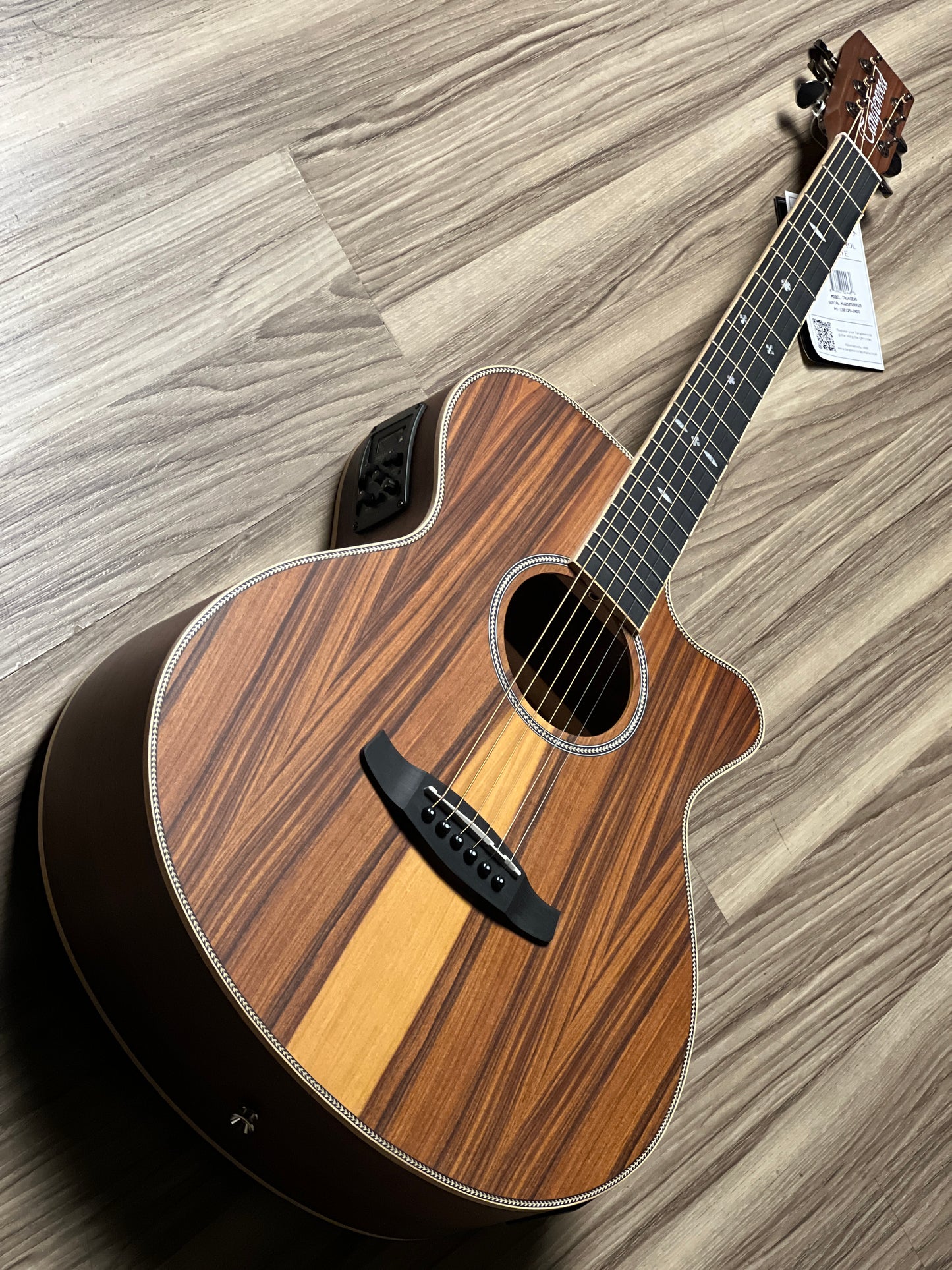 Tanglewood Reunion Pro Super Folk Solid Top Cutway TRU4CEAS w/ EX4 EQ in Natural Satin