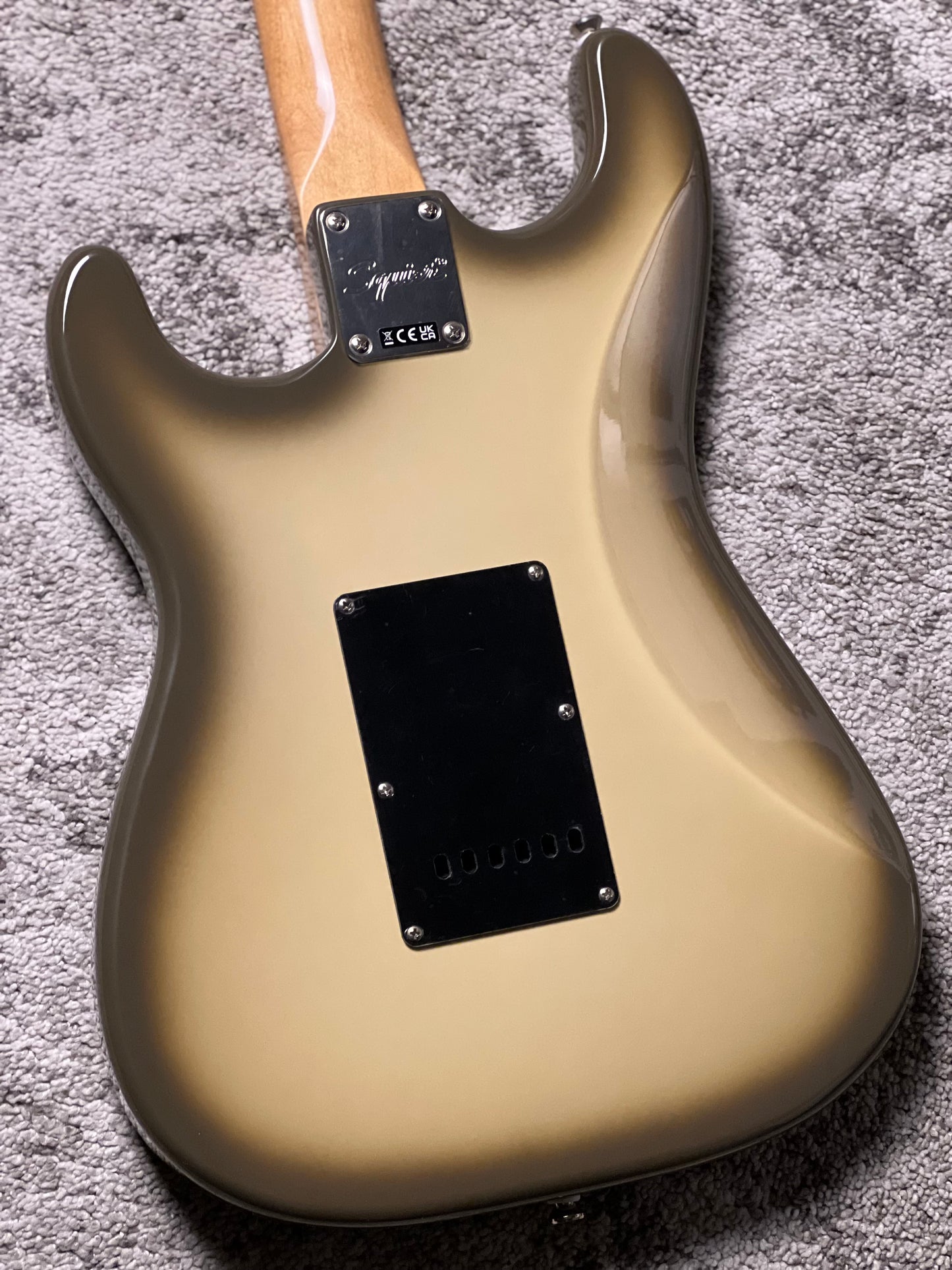 Squier FSR Classic Vibe 70s Stratocaster w/Black Pickguard in Antigua Burst