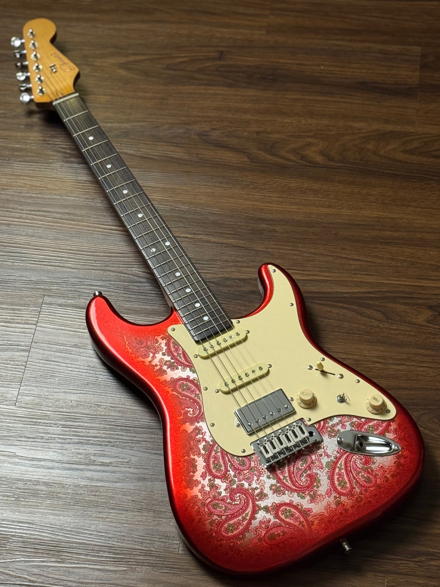 Dhatarattha Classic DST HSS in Pink Paisley with Rosewood FB and Nitrocellulose Lacquer Relic