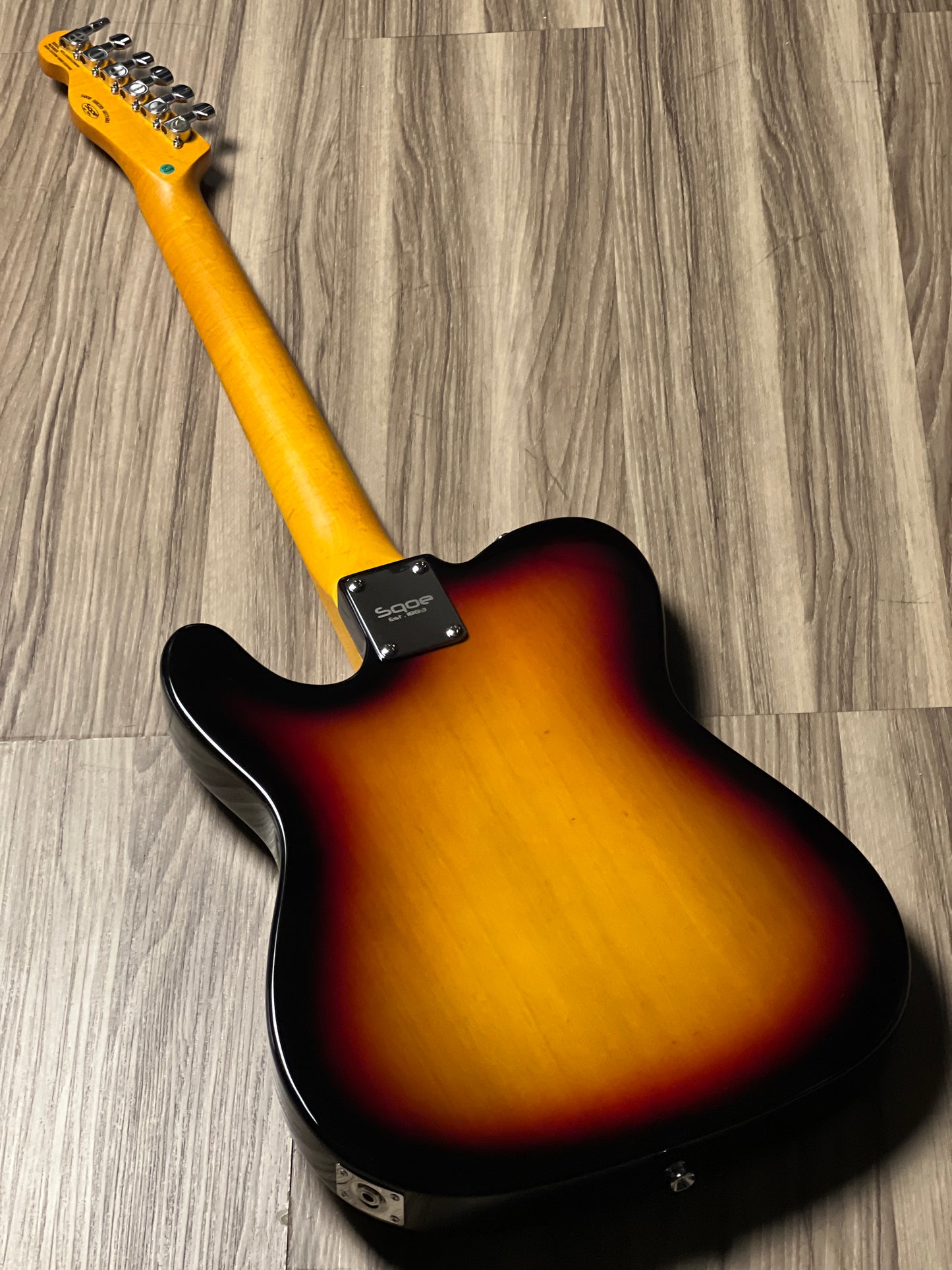 SQOE SETL250 with Maple FB in 3-Tone Sunburst