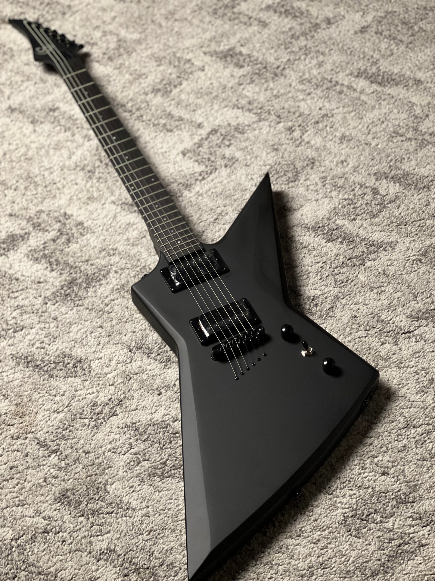 Solar EB4.6C in Carbon Black Matte